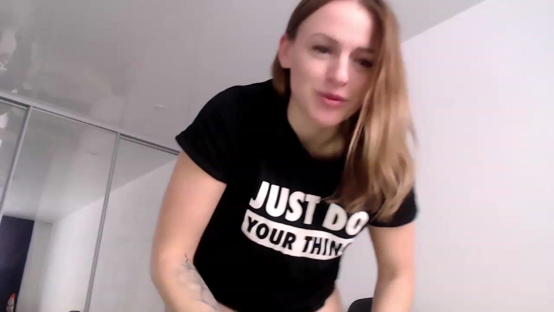 Gallery image thumbnail from CandyBunie's myfreecams stream on, 01/23/2023, 09:18 image 16 of 20
