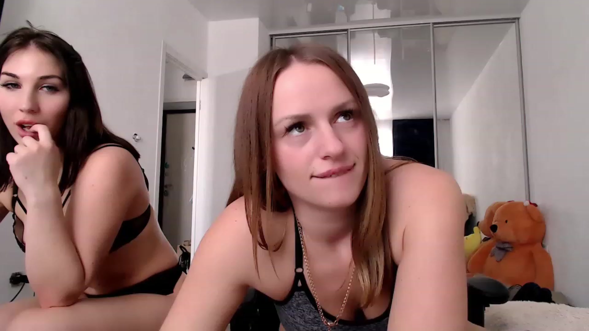 Gallery image thumbnail from CandyBunie's myfreecams stream on, 02/09/2023, 07:20 image 4 of 20