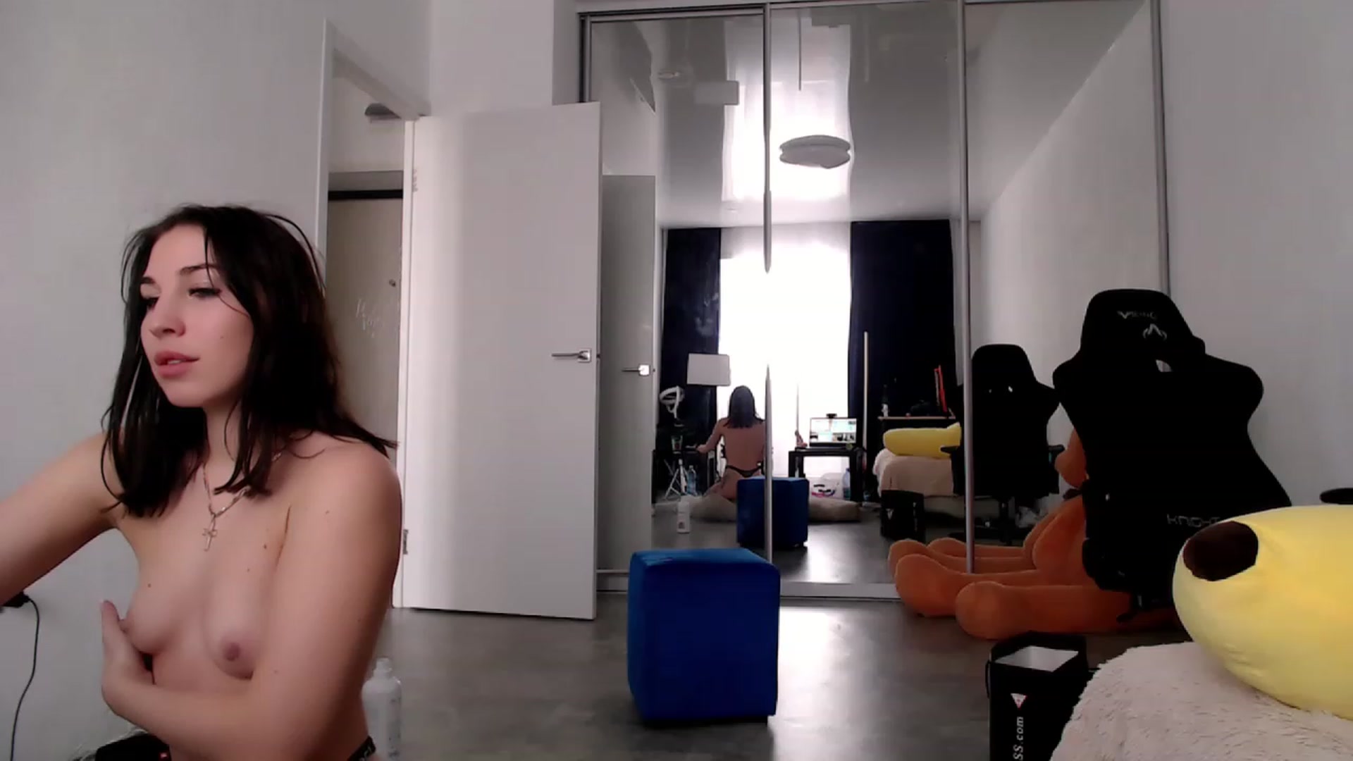 Gallery image thumbnail from CandyBunie's myfreecams stream on, 02/10/2023, 08:39 image 8 of 20