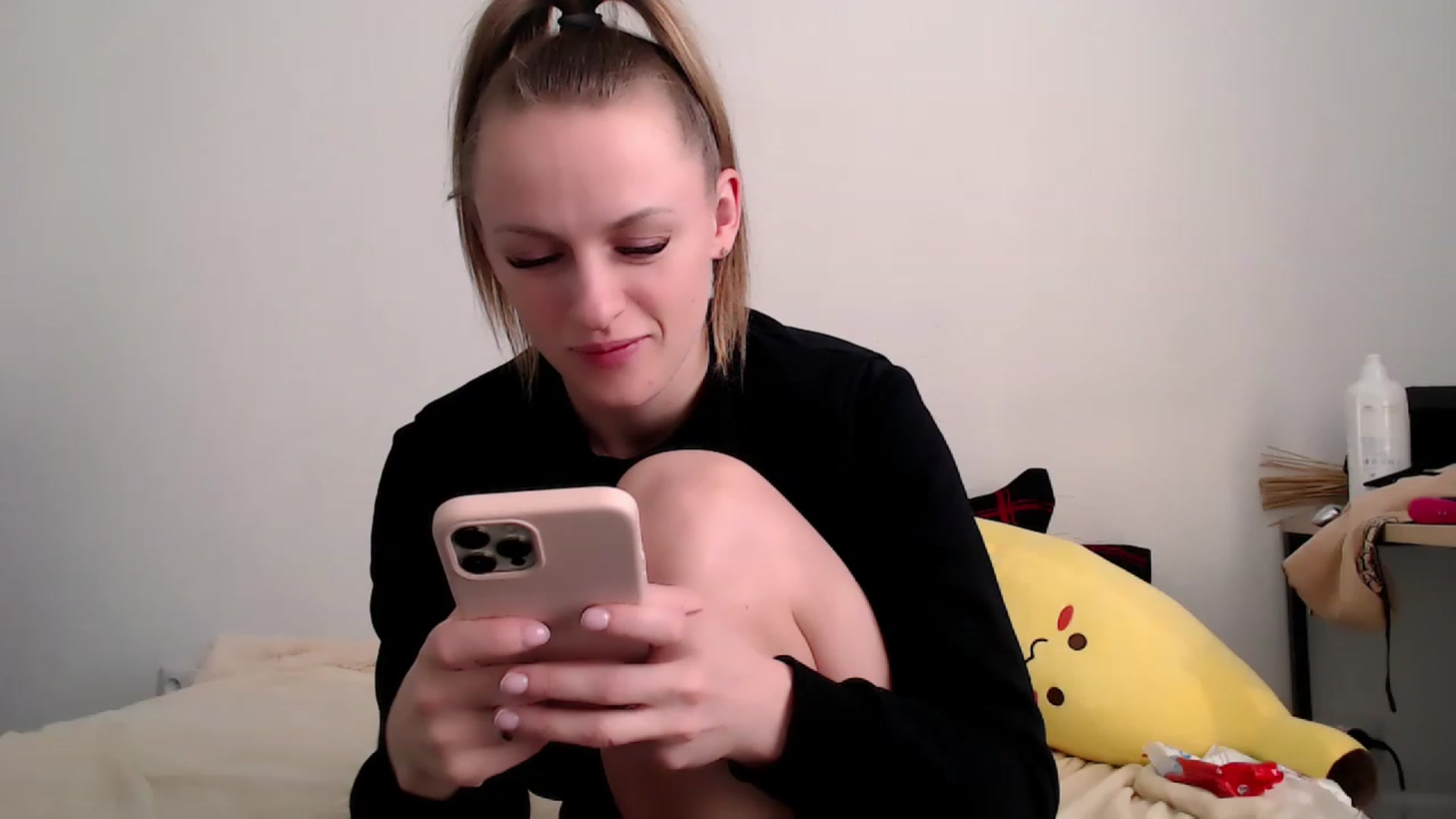 Gallery image thumbnail from CandyBunie's myfreecams stream on, 02/15/2023, 08:32 image 20 of 20
