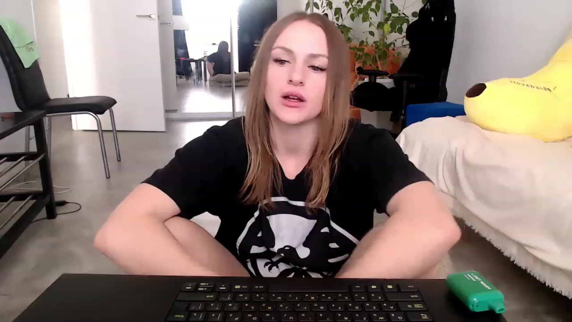 Gallery image thumbnail from CandyBunie's myfreecams stream on, 02/17/2023, 08:01 image 8 of 20