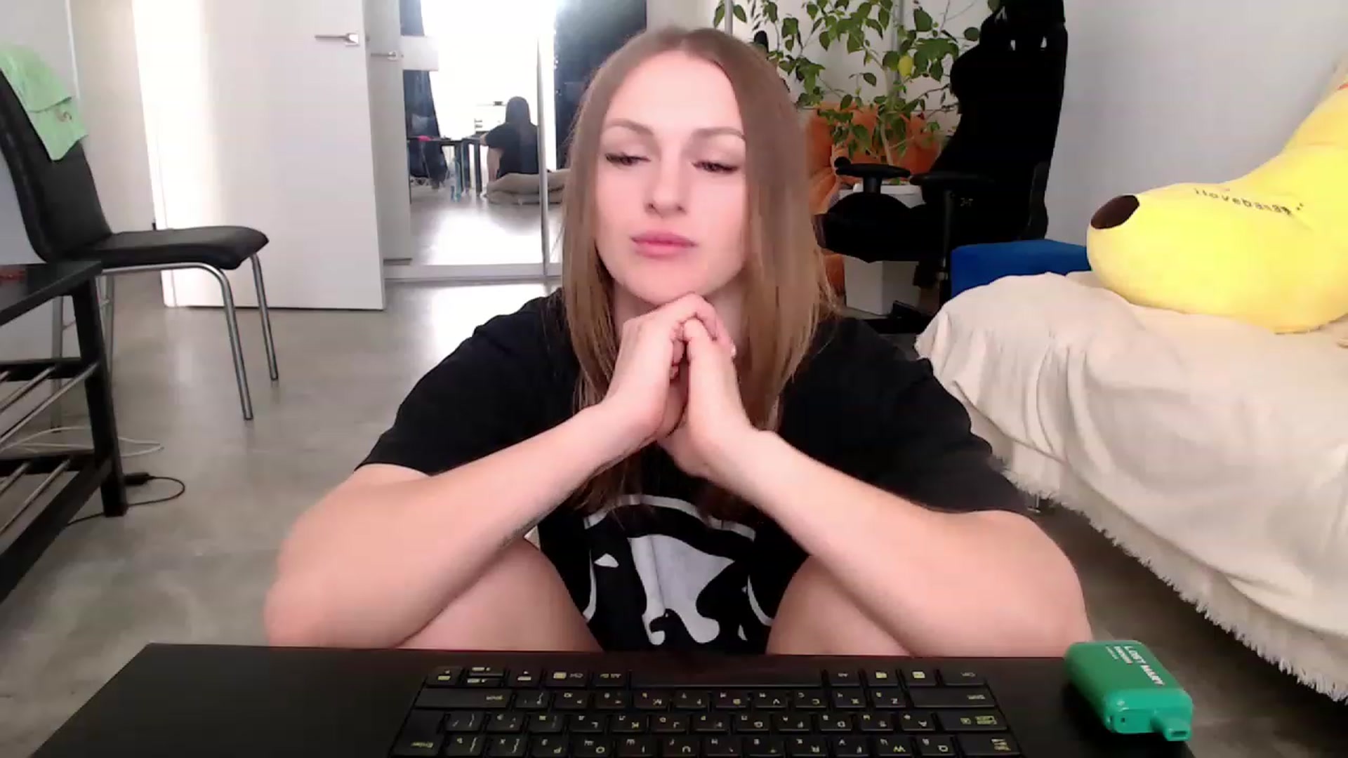 Gallery image thumbnail from CandyBunie's myfreecams stream on, 02/17/2023, 08:01 image 17 of 20