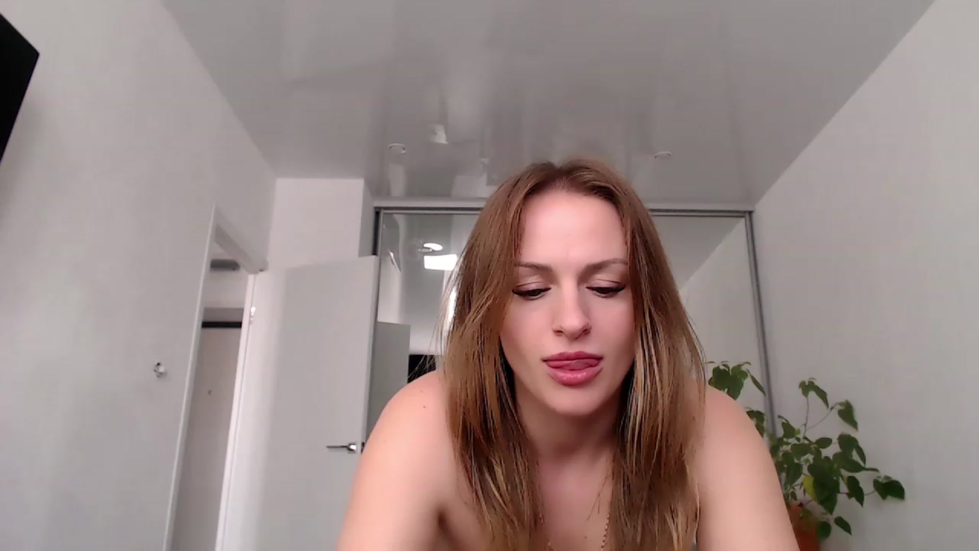 Gallery image thumbnail from CandyBunie's myfreecams stream on, 02/20/2023, 08:12 image 1 of 20