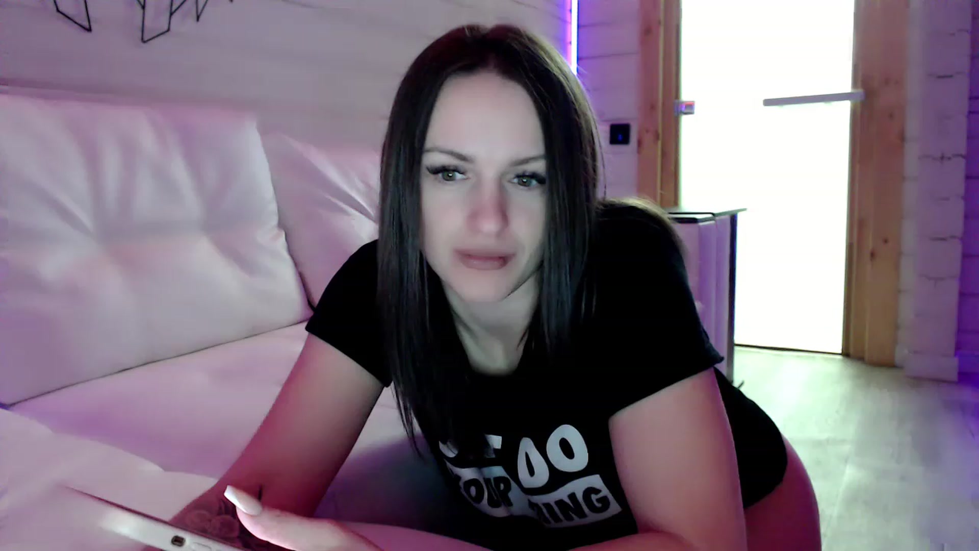 Gallery image thumbnail from CandyBunie's myfreecams stream on, 03/13/2023, 13:53 image 1 of 20