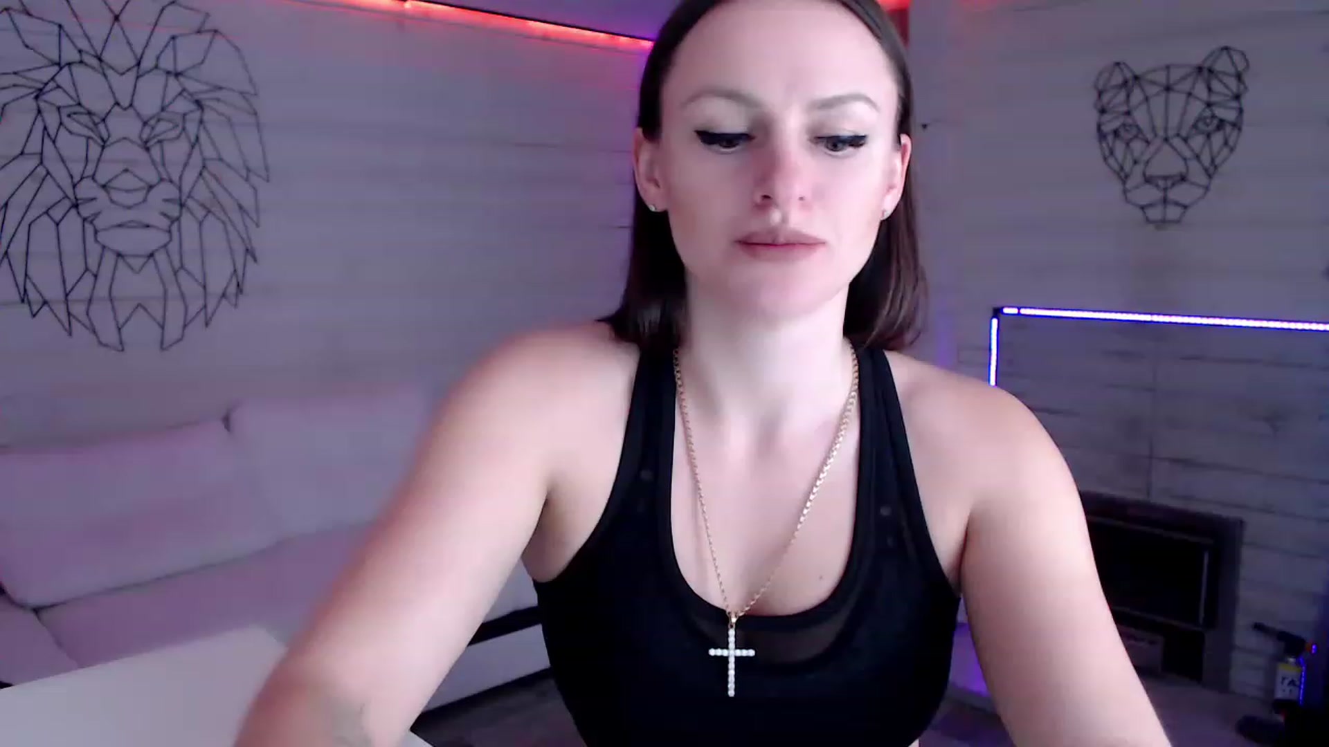 Gallery image thumbnail from CandyBunie's myfreecams stream on, 03/14/2023, 12:17 image 2 of 20