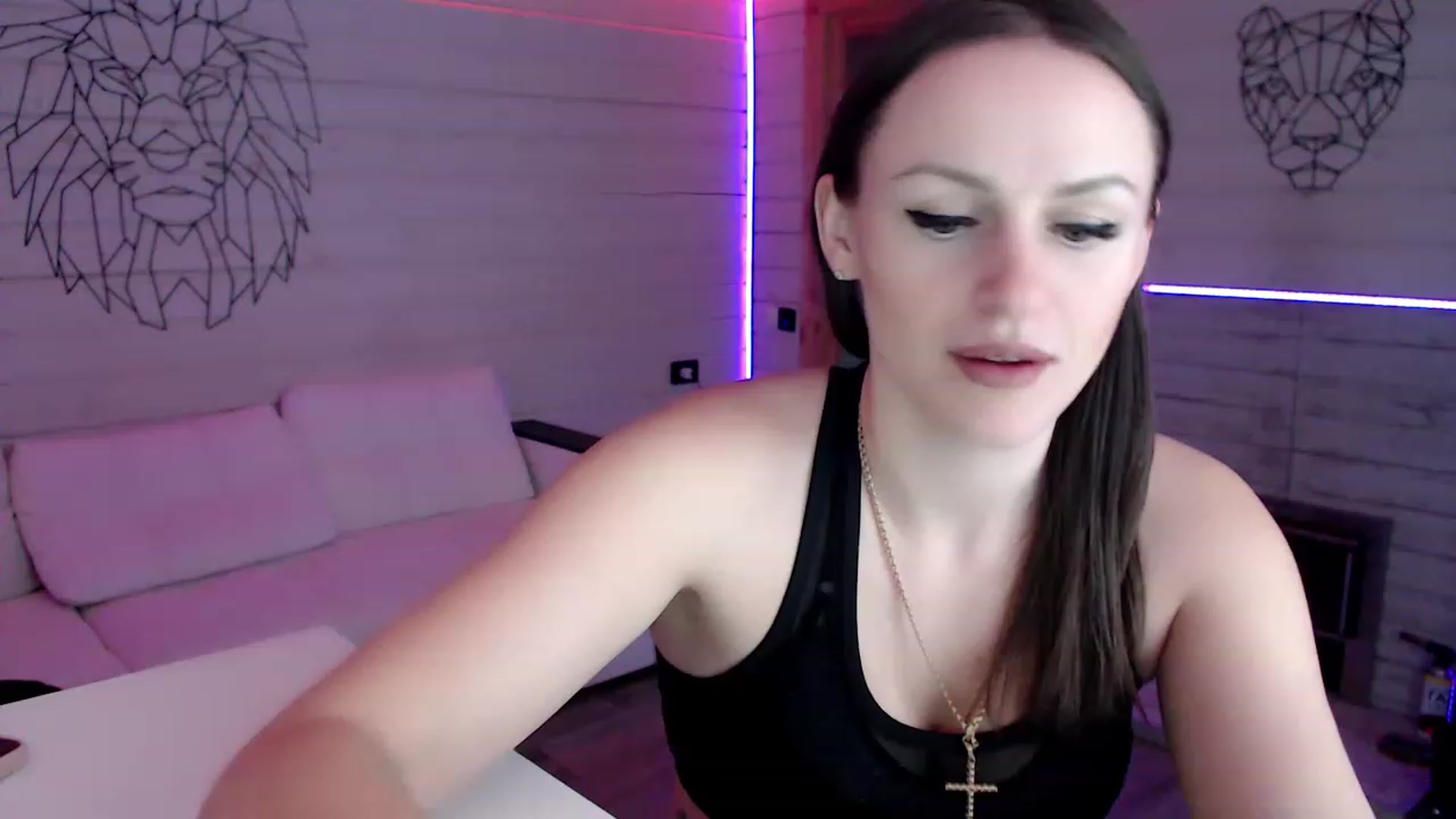 Gallery image thumbnail from CandyBunie's myfreecams stream on, 03/14/2023, 12:17 image 14 of 20