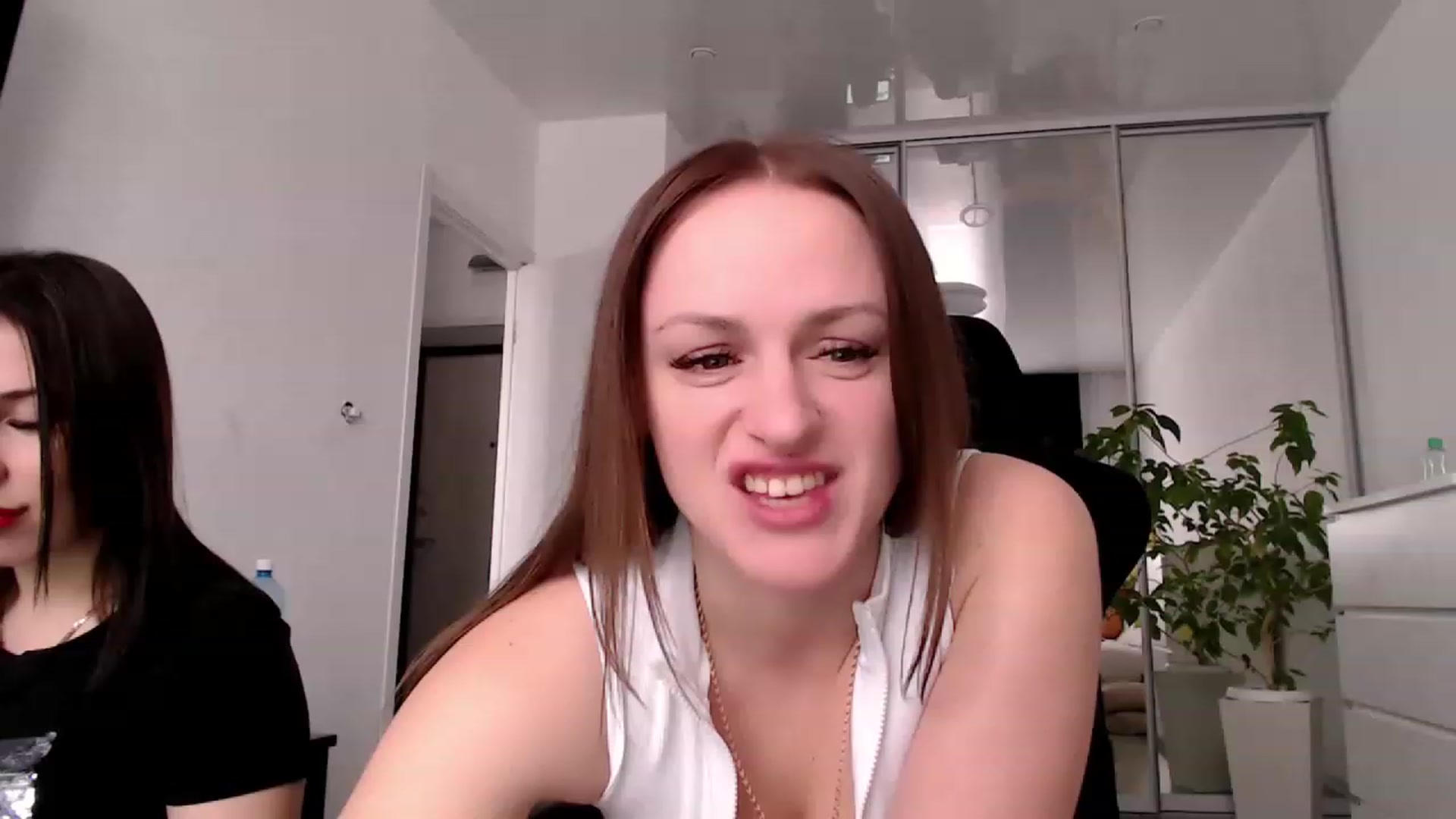 Gallery image thumbnail from CandyBunie's myfreecams stream on, 03/27/2023, 06:36 image 1 of 20