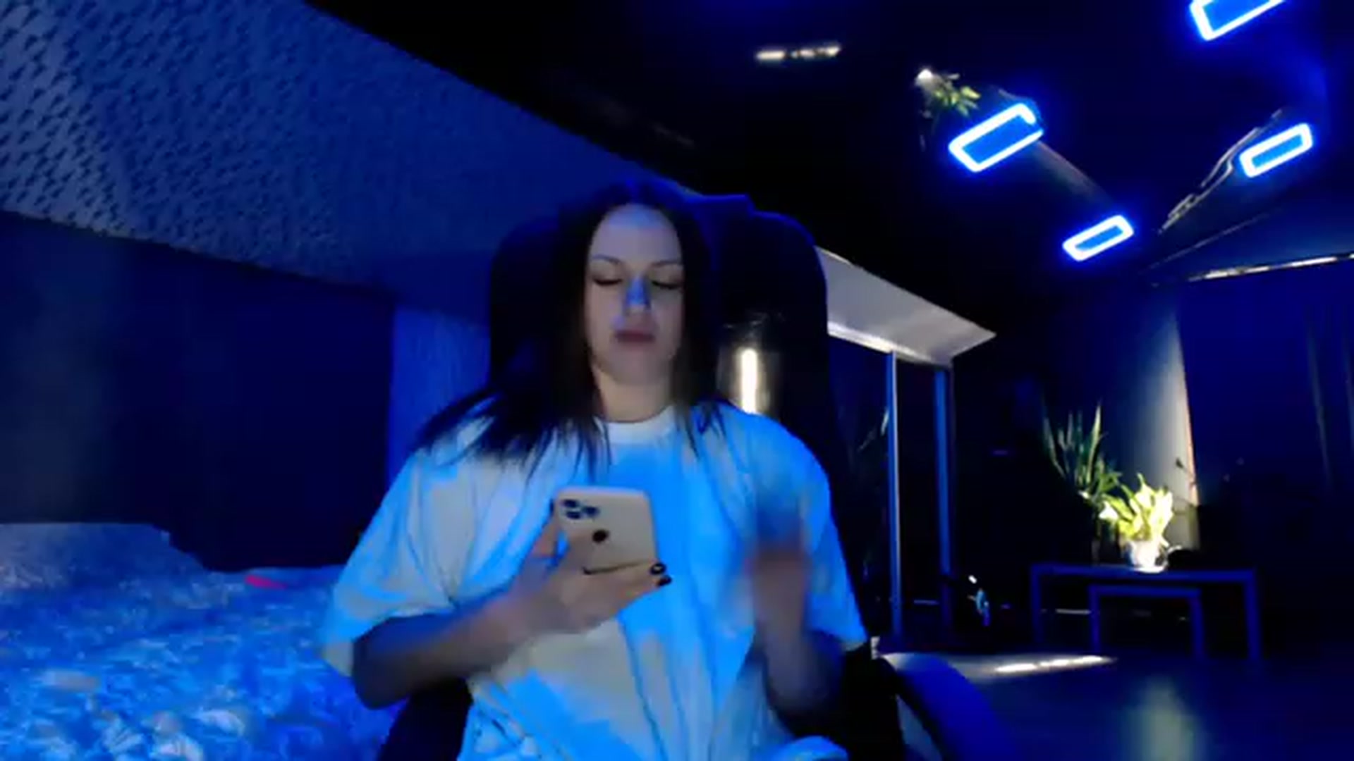 Gallery image thumbnail from CandyBunie's myfreecams stream on, 04/17/2023, 05:32 image 9 of 20