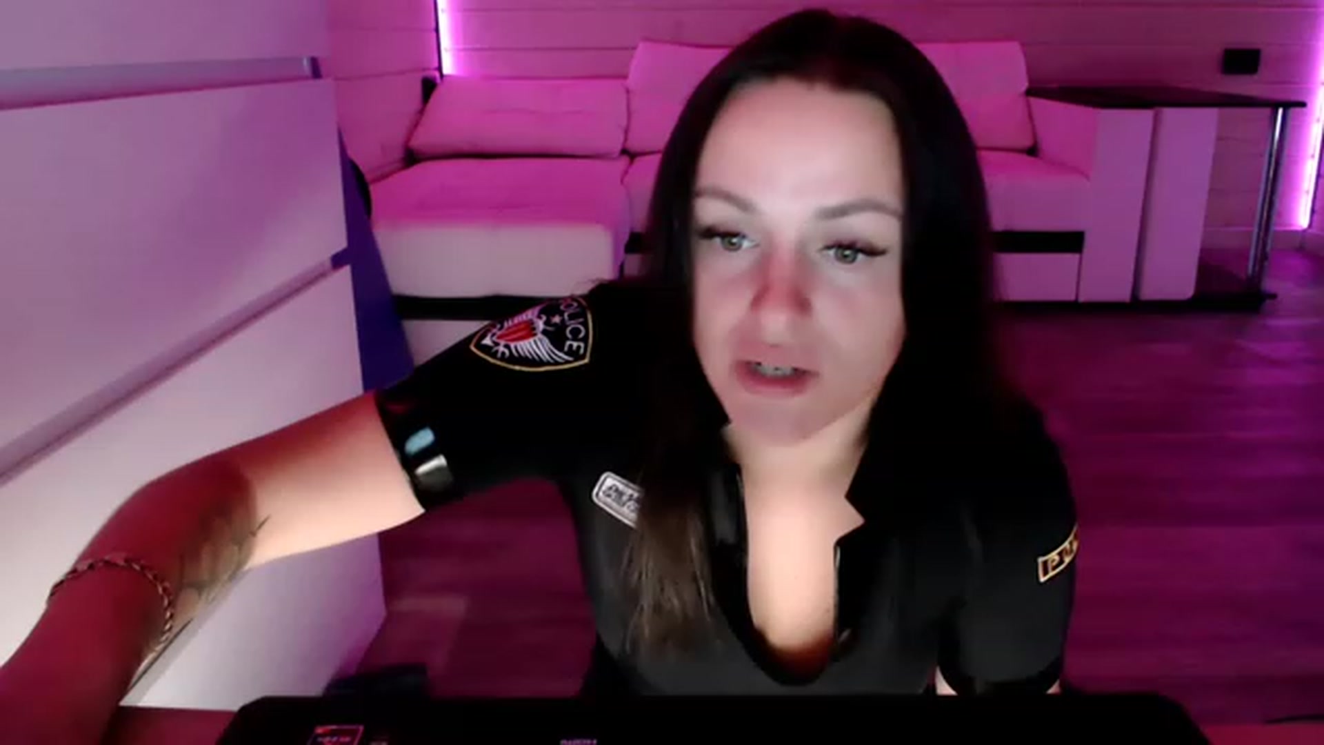 Gallery image thumbnail from CandyBunie's myfreecams stream on, 06/20/2023, 06:22 image 7 of 20