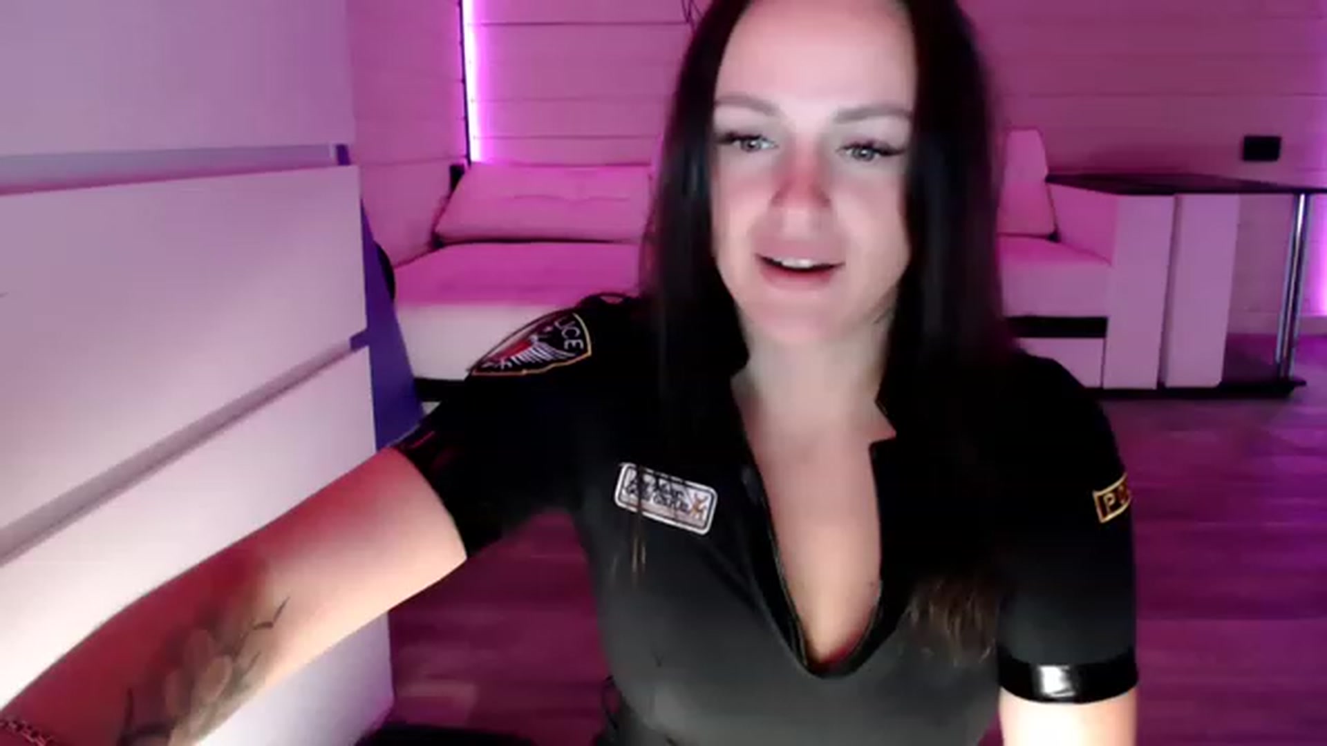 Gallery image thumbnail from CandyBunie's myfreecams stream on, 06/20/2023, 06:22 image 16 of 20
