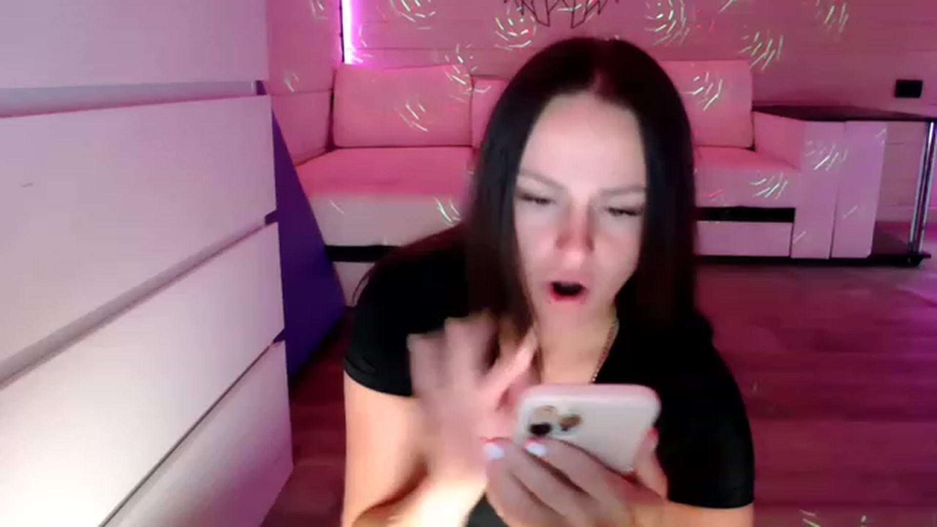 Gallery image thumbnail from CandyBunie's myfreecams stream on, 06/30/2023, 06:23 image 10 of 20