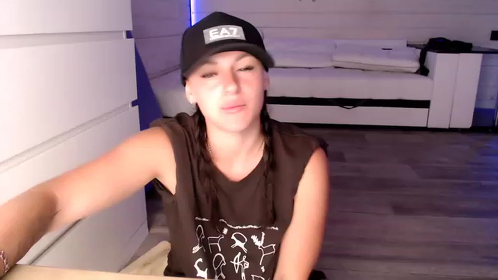Gallery image thumbnail from CandyBunie's myfreecams stream on, 07/22/2023, 05:45 image 18 of 20