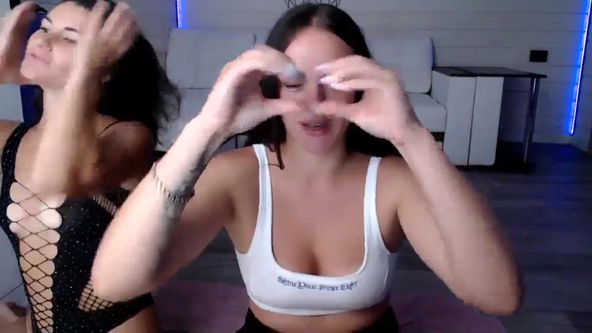 Gallery image thumbnail from CandyBunie's myfreecams stream on, 07/30/2023, 03:59 image 9 of 20