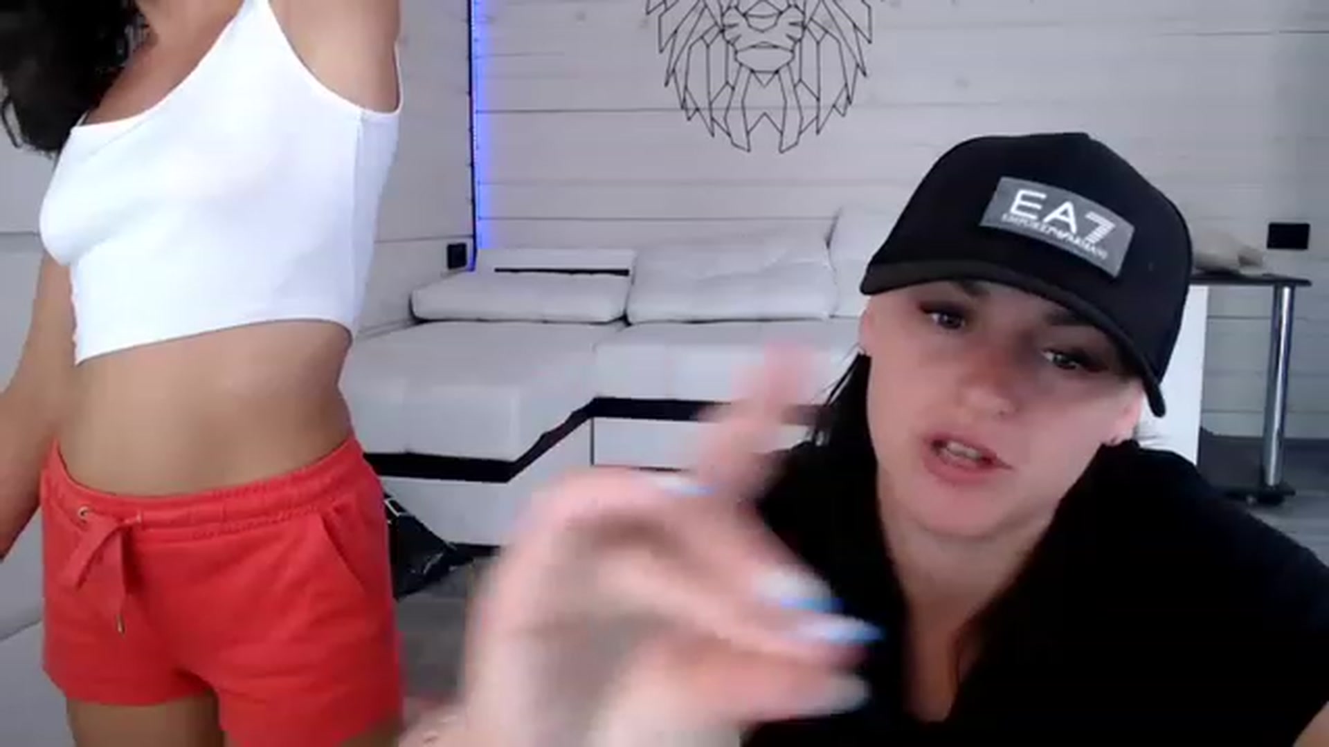 Gallery image thumbnail from CandyBunie's myfreecams stream on, 08/04/2023, 05:24 image 15 of 20