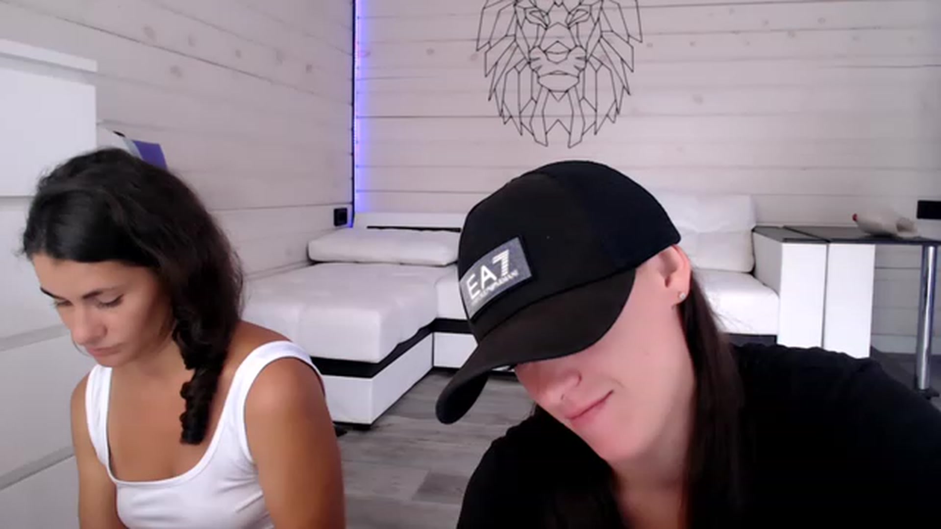 Gallery image thumbnail from CandyBunie's myfreecams stream on, 08/04/2023, 05:24 image 12 of 20