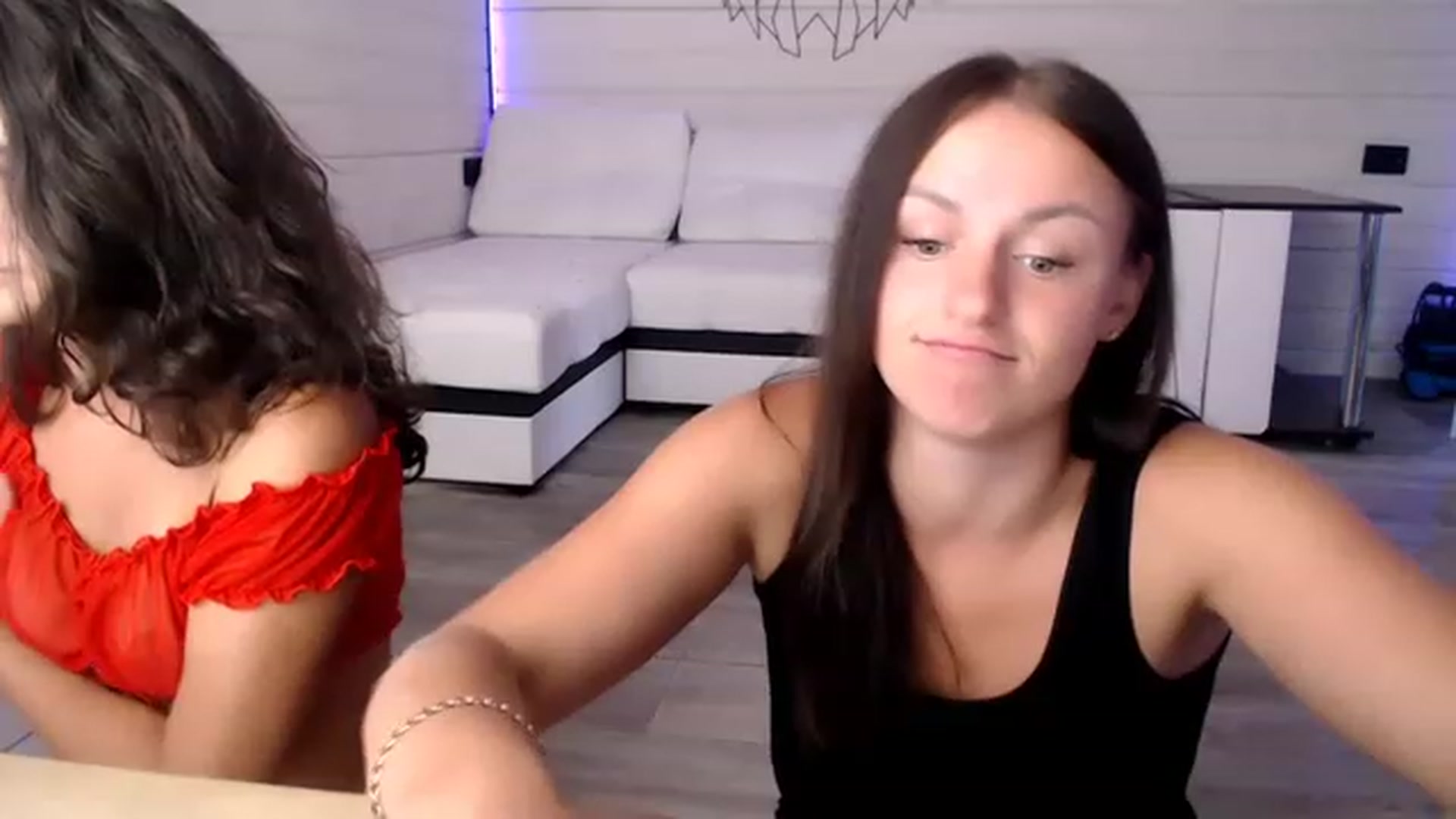 Gallery image thumbnail from CandyBunie's myfreecams stream on, 08/09/2023, 05:49 image 8 of 20