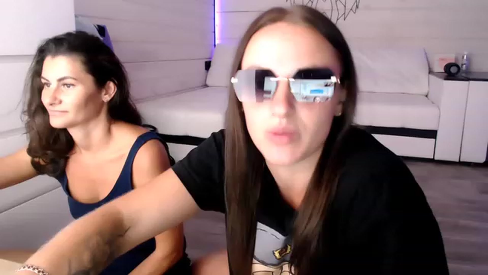 Gallery image thumbnail from CandyBunie's myfreecams stream on, 08/10/2023, 05:58 image 11 of 20