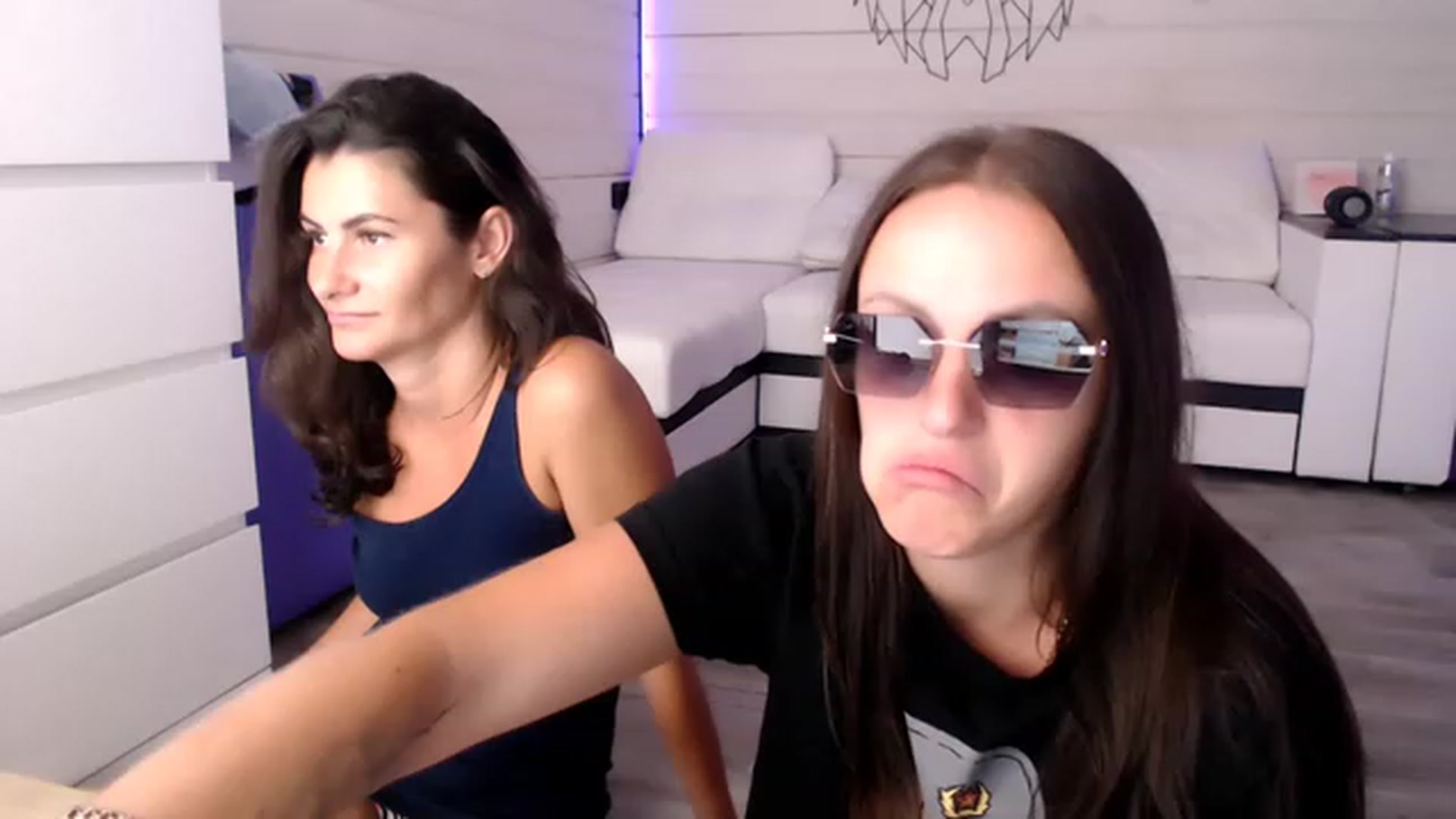 Gallery image thumbnail from CandyBunie's myfreecams stream on, 08/10/2023, 05:58 image 9 of 20