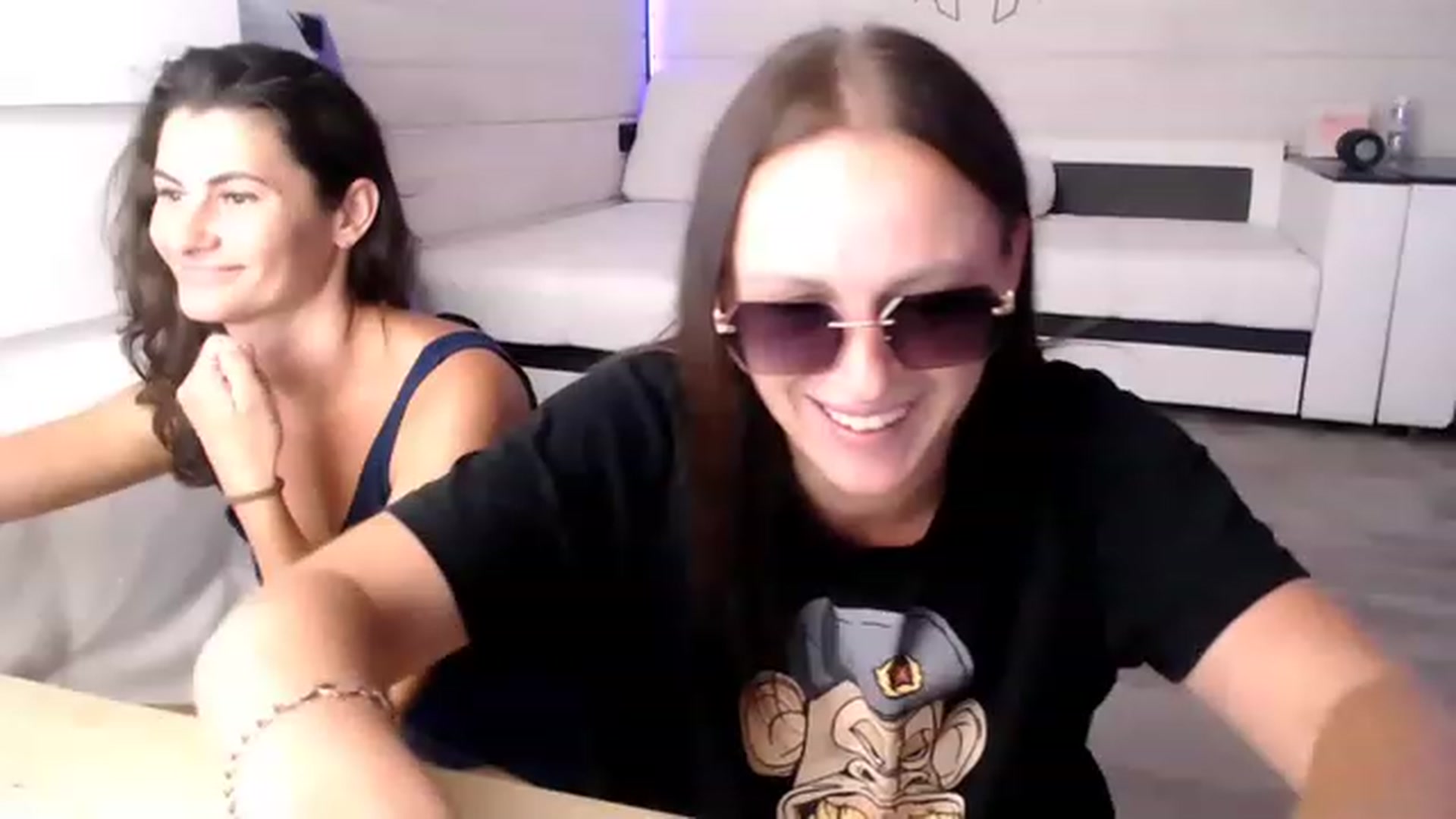 Gallery image thumbnail from CandyBunie's myfreecams stream on, 08/10/2023, 05:58 image 14 of 20