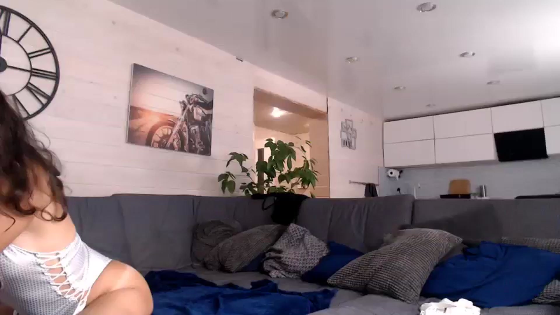 Gallery image thumbnail from CandyBunie's myfreecams stream on, 08/19/2023, 05:09 image 17 of 20