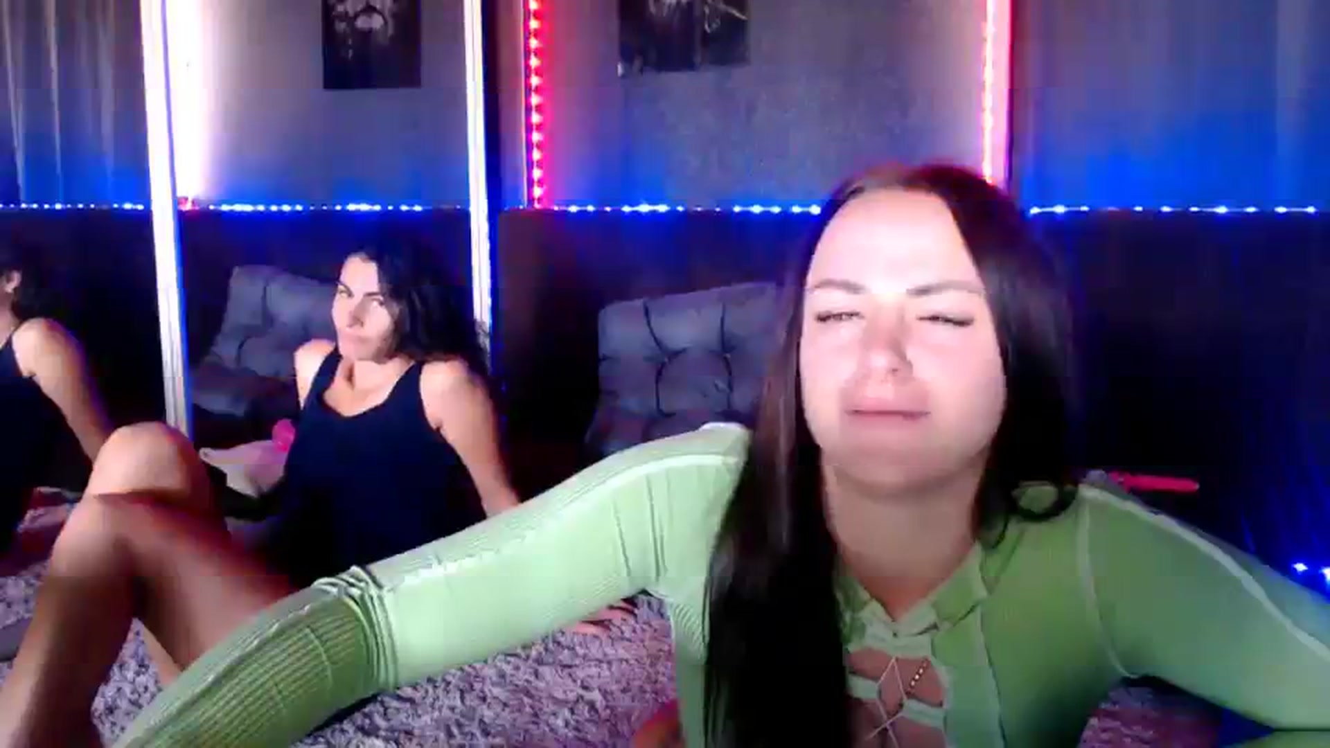 Gallery image thumbnail from CandyBunie's myfreecams stream on, 09/11/2023, 05:25 image 3 of 20