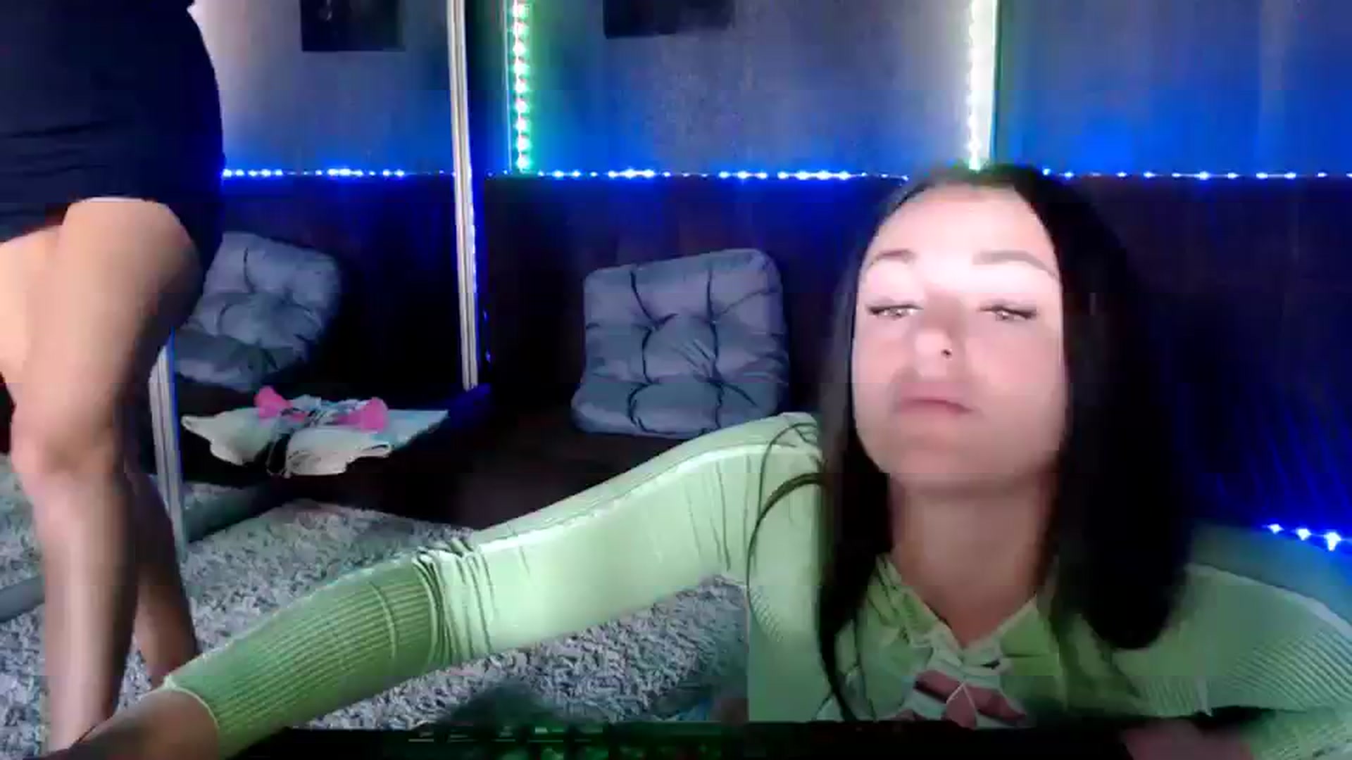 Gallery image thumbnail from CandyBunie's myfreecams stream on, 09/11/2023, 05:25 image 9 of 20