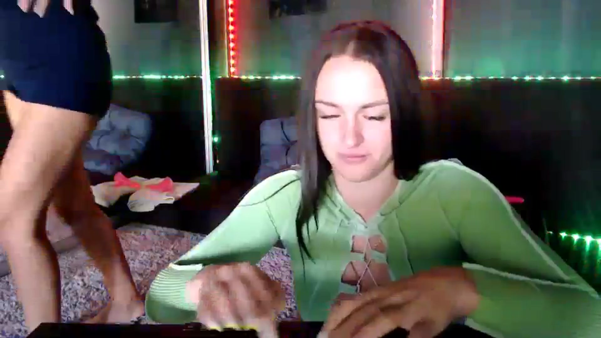 Gallery image thumbnail from CandyBunie's myfreecams stream on, 09/11/2023, 05:25 image 8 of 20