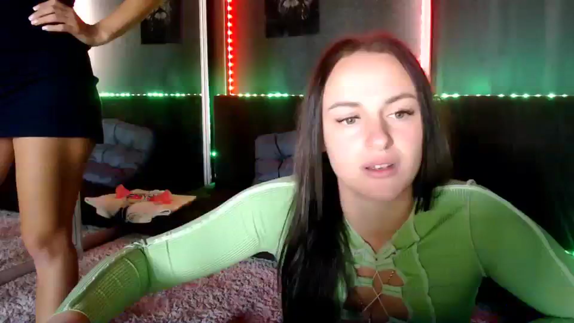 Gallery image thumbnail from CandyBunie's myfreecams stream on, 09/11/2023, 05:25 image 17 of 20