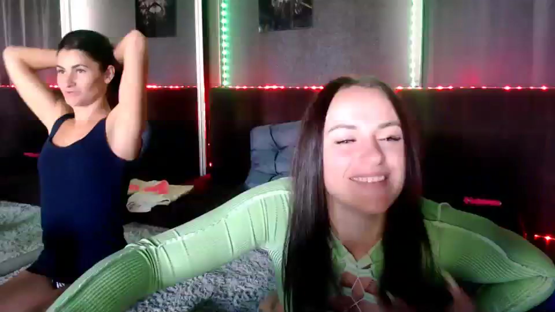 Gallery image thumbnail from CandyBunie's myfreecams stream on, 09/11/2023, 05:25 image 1 of 20