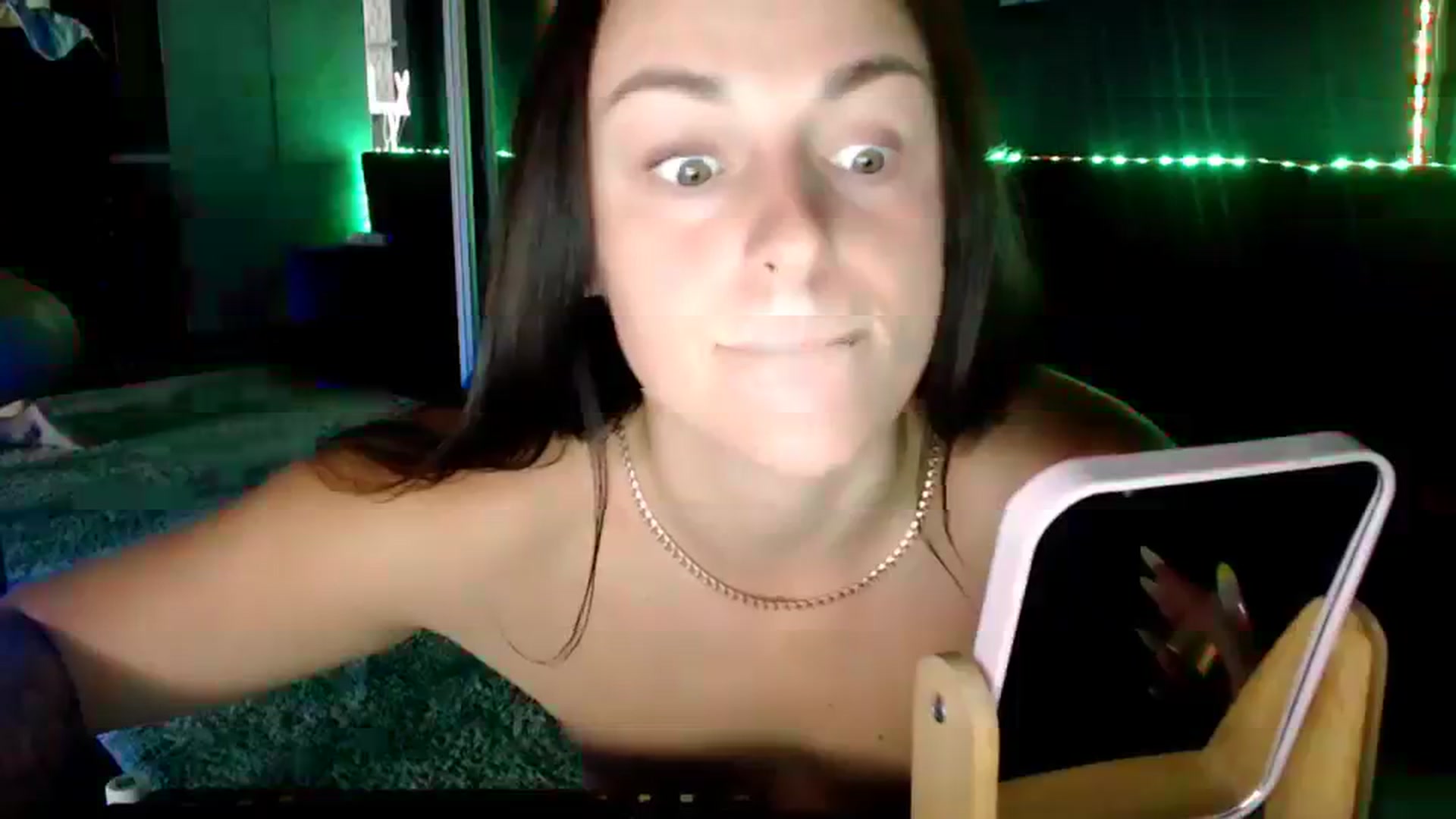Gallery image thumbnail from CandyBunie's myfreecams stream on, 09/12/2023, 06:22 image 16 of 20
