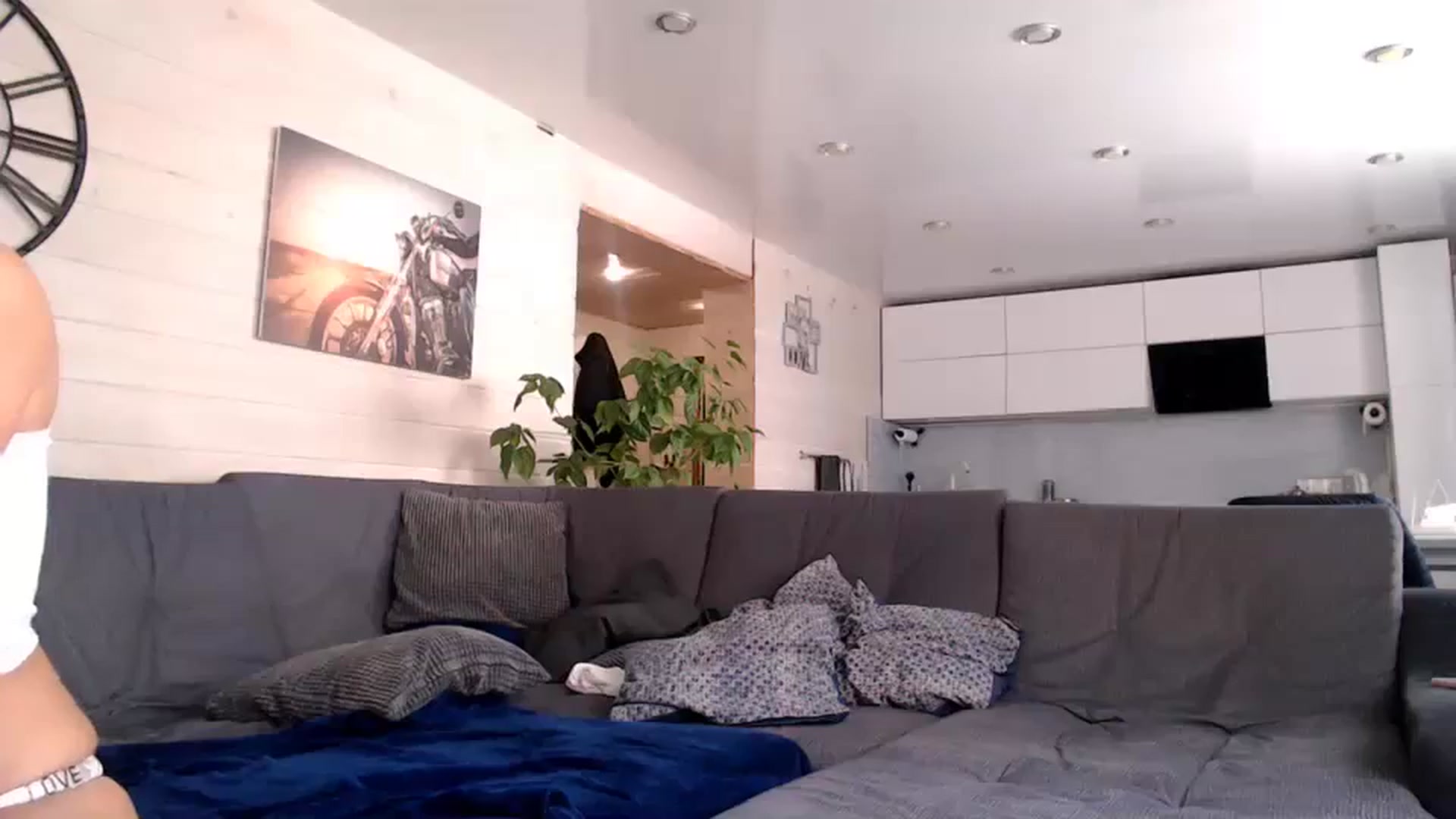 Gallery image thumbnail from CandyBunie's myfreecams stream on, 09/15/2023, 05:20 image 11 of 20