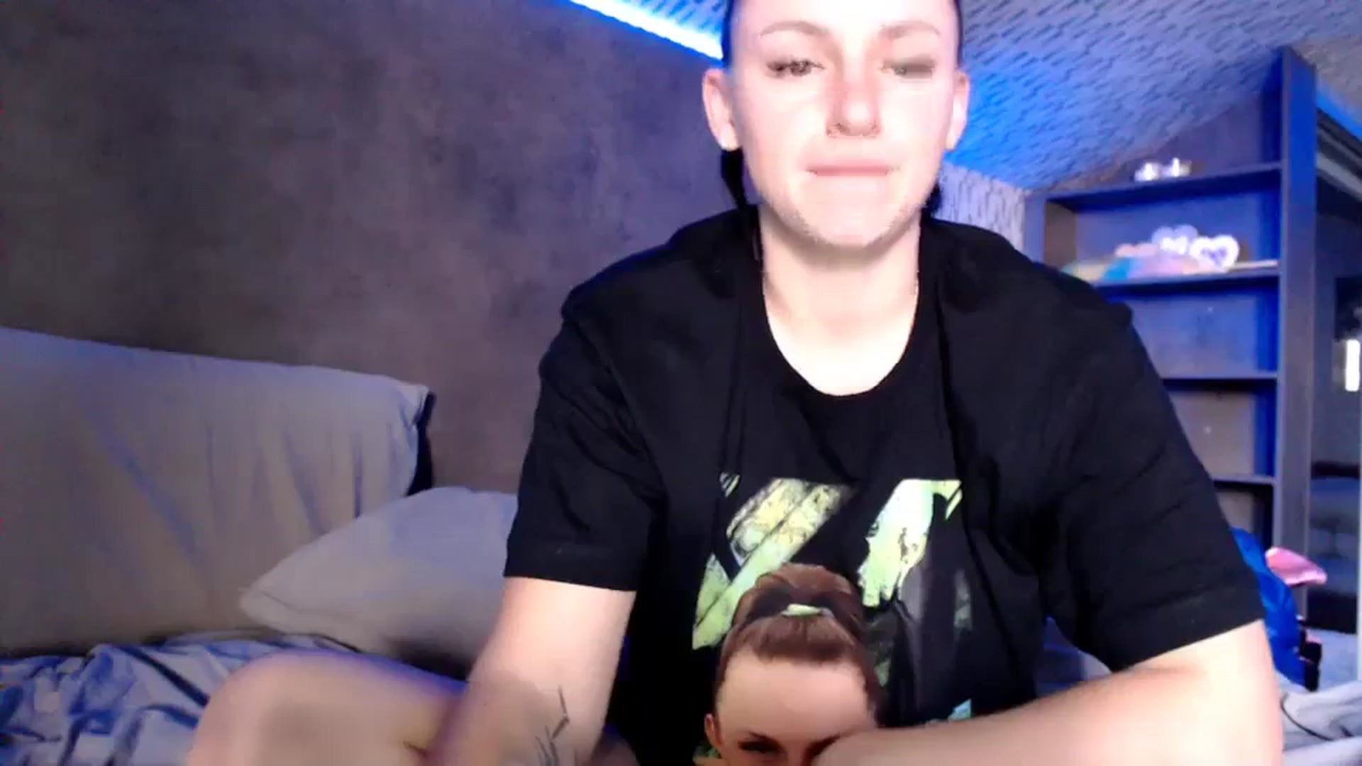 Gallery image thumbnail from CandyBunie's myfreecams stream on, 10/16/2023, 04:58 image 18 of 20