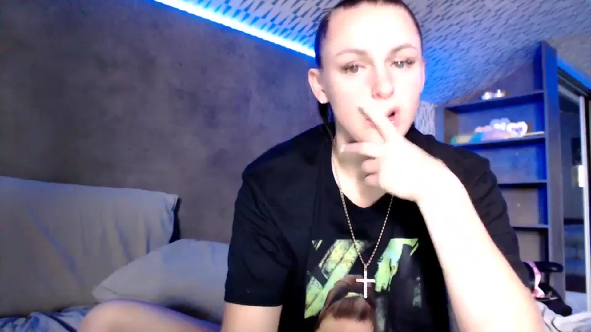 Gallery image thumbnail from CandyBunie's myfreecams stream on, 10/16/2023, 04:58 image 20 of 20