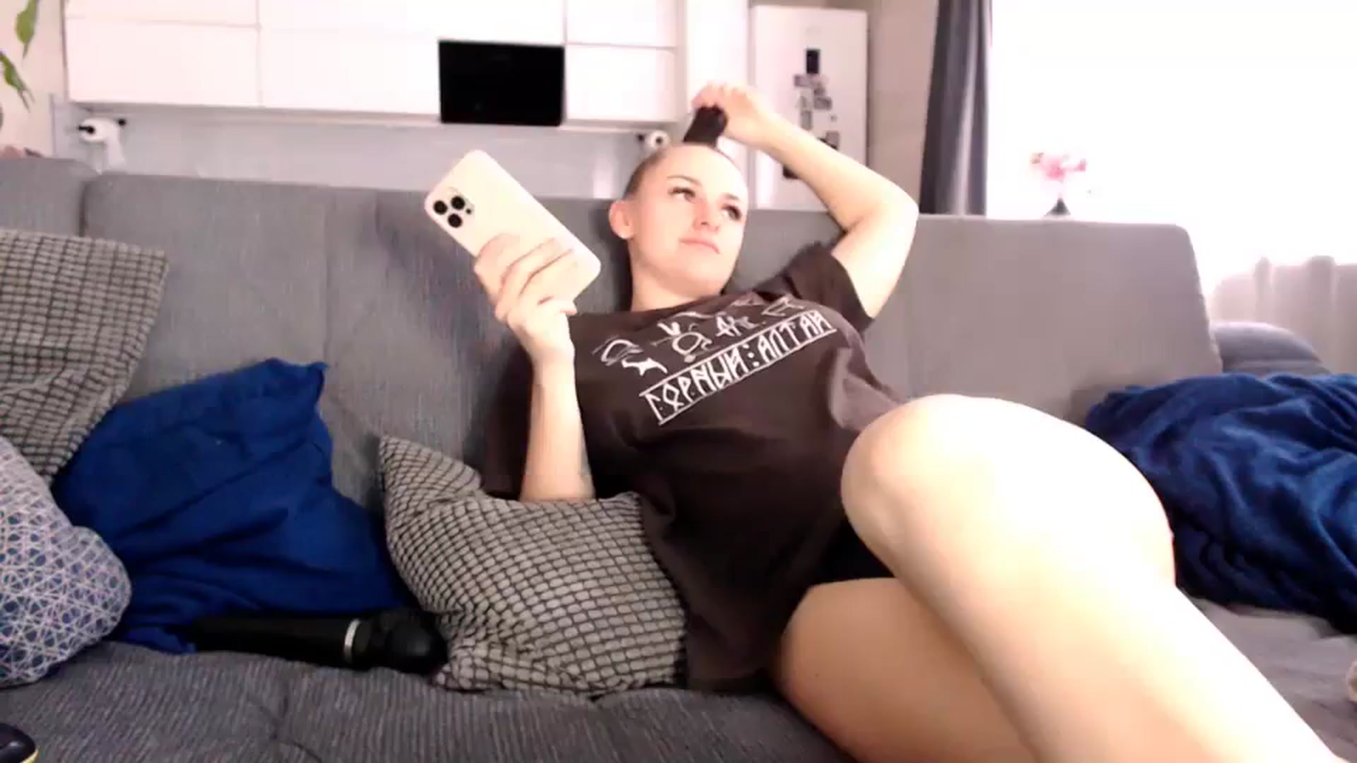 Gallery image thumbnail from CandyBunie's myfreecams stream on, 11/14/2023, 05:21 image 10 of 20