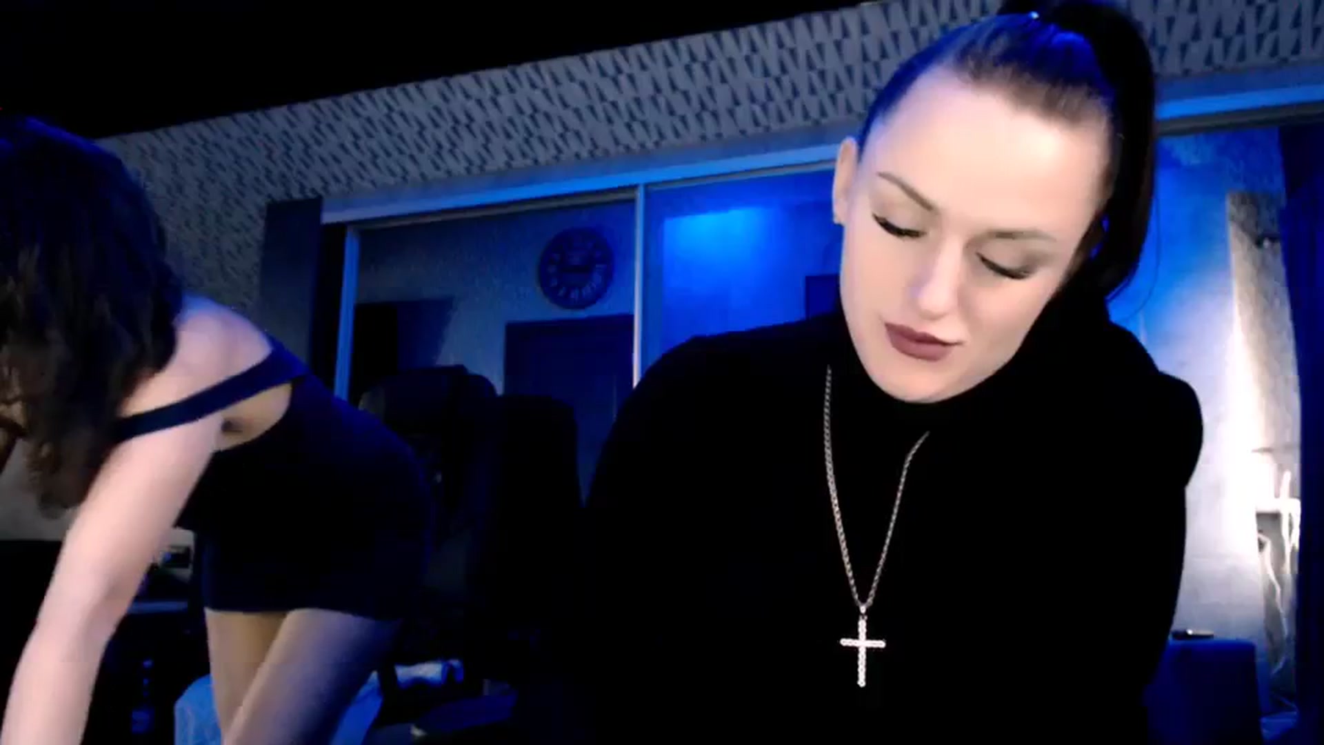 Gallery image thumbnail from CandyBunie's myfreecams stream on, 11/23/2023, 05:05 image 7 of 20