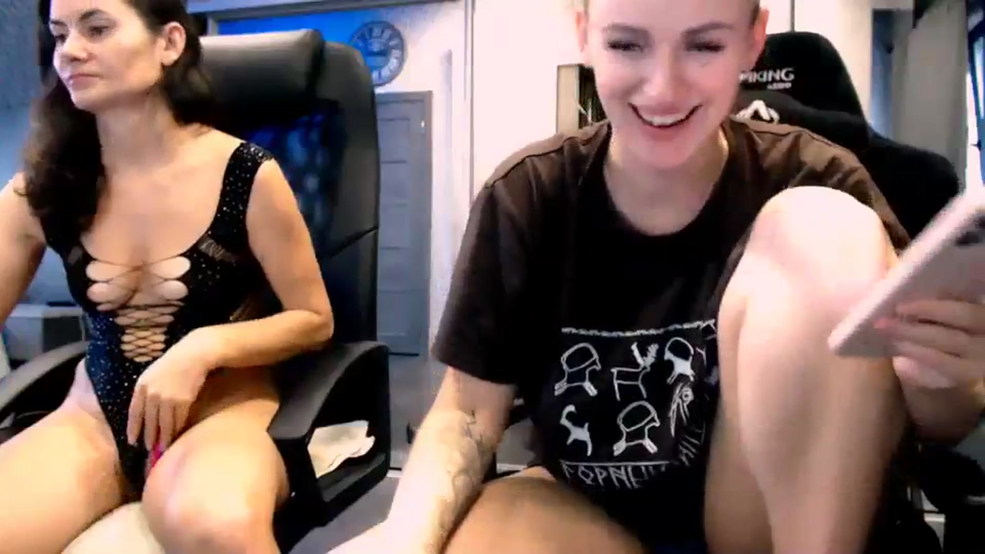 Gallery image thumbnail from CandyBunie's myfreecams stream on, 11/24/2023, 05:59 image 14 of 20