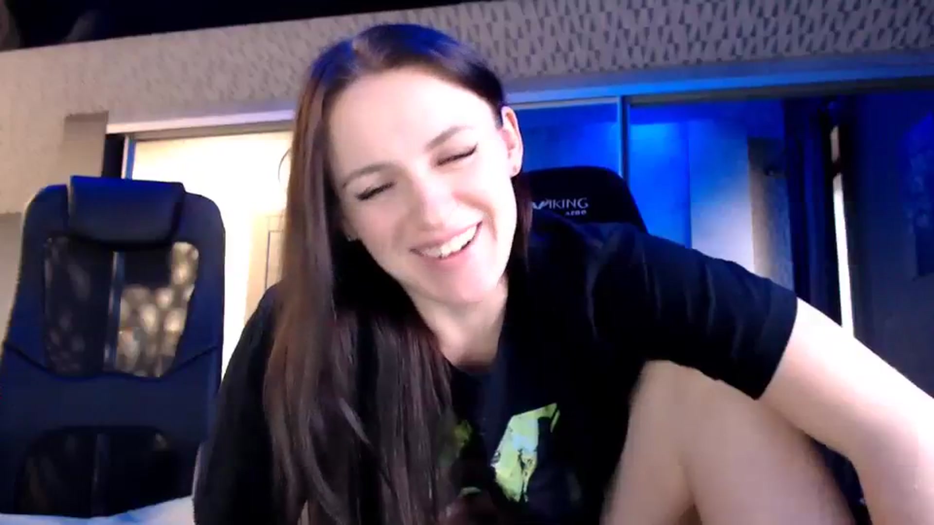 Gallery image thumbnail from CandyBunie's myfreecams stream on, 11/25/2023, 05:39 image 12 of 20