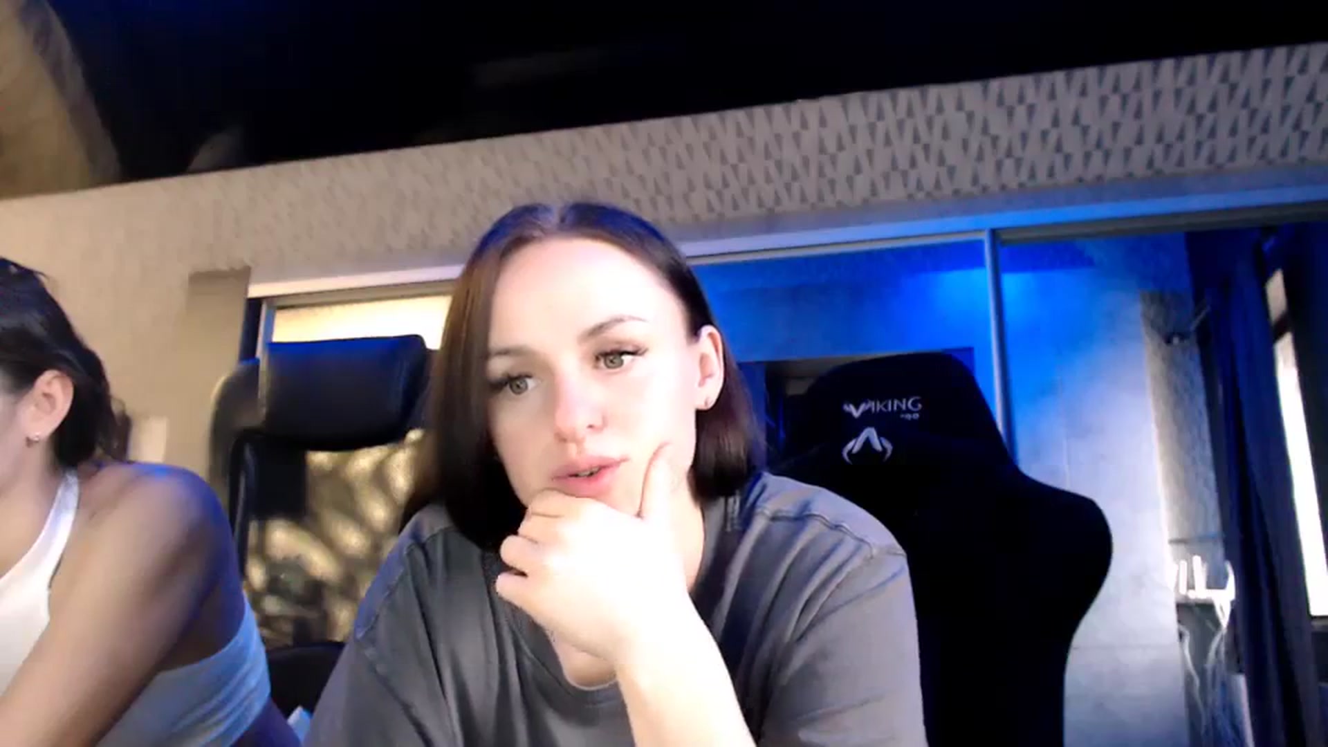 Gallery image thumbnail from CandyBunie's myfreecams stream on, 11/27/2023, 04:02 image 17 of 20