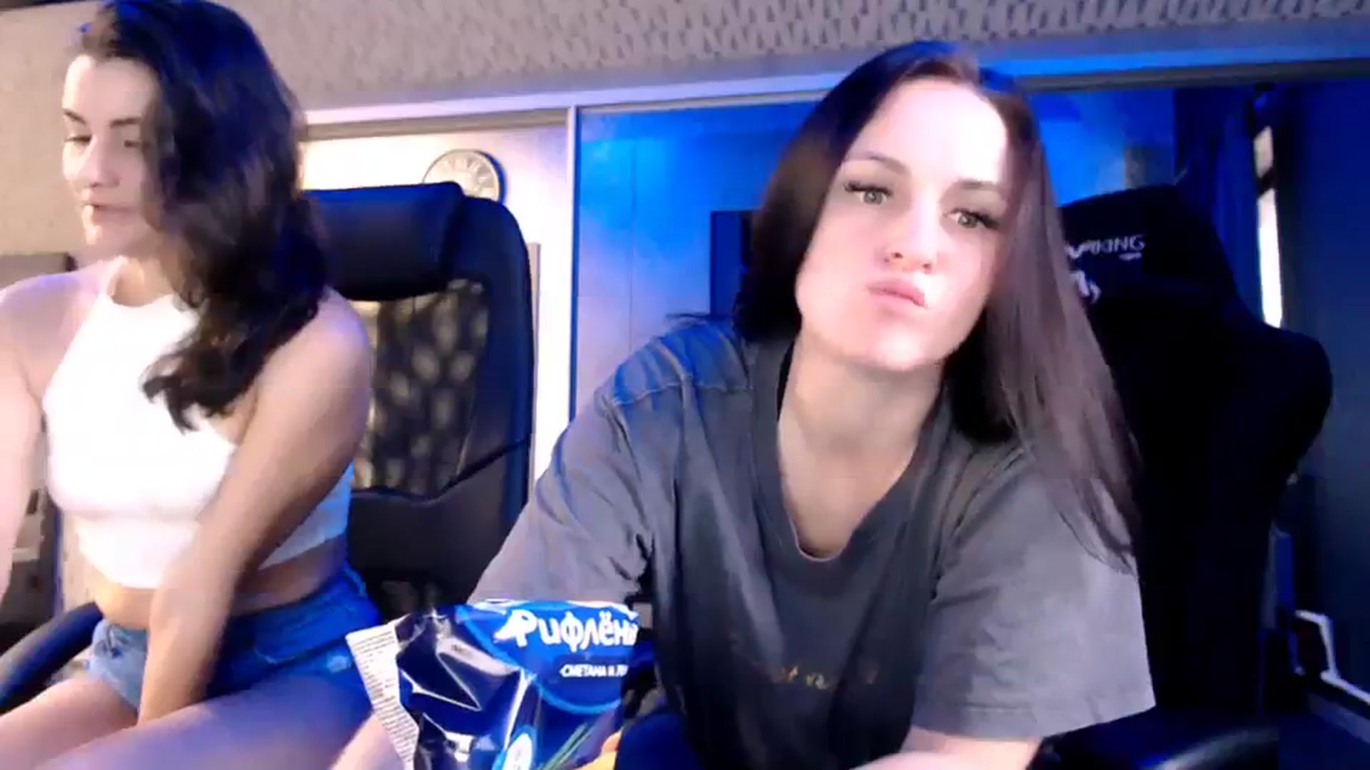 Gallery image thumbnail from CandyBunie's myfreecams stream on, 11/27/2023, 04:02 image 9 of 20