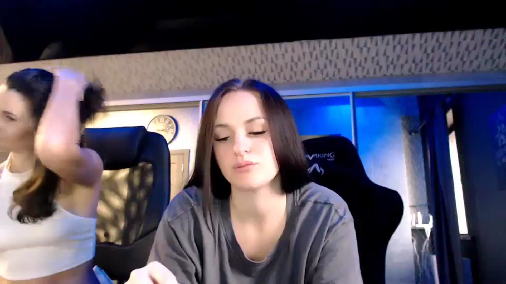 Gallery image thumbnail from CandyBunie's myfreecams stream on, 11/27/2023, 04:02 image 13 of 20