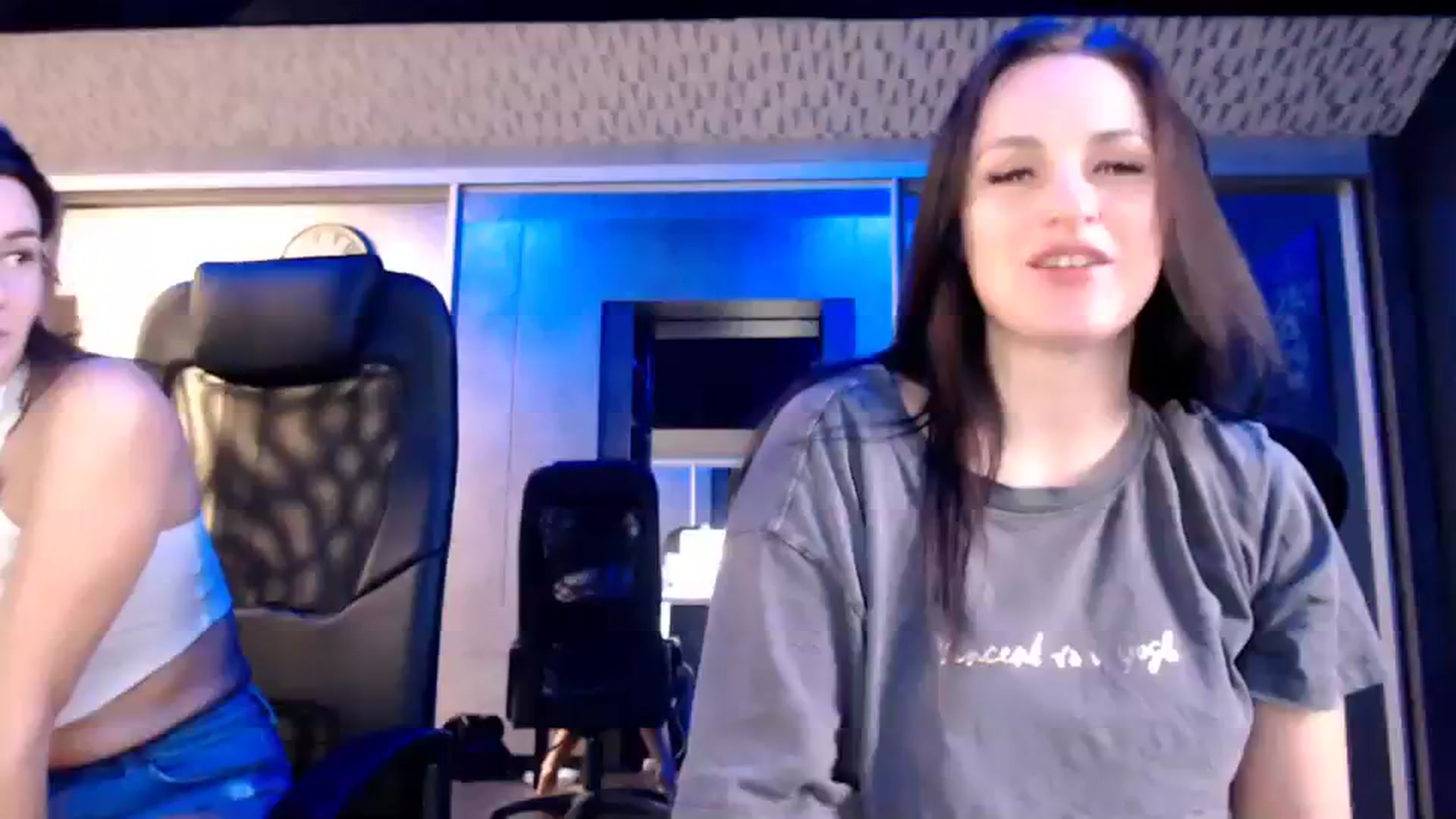 Gallery image thumbnail from CandyBunie's myfreecams stream on, 11/27/2023, 04:02 image 5 of 20