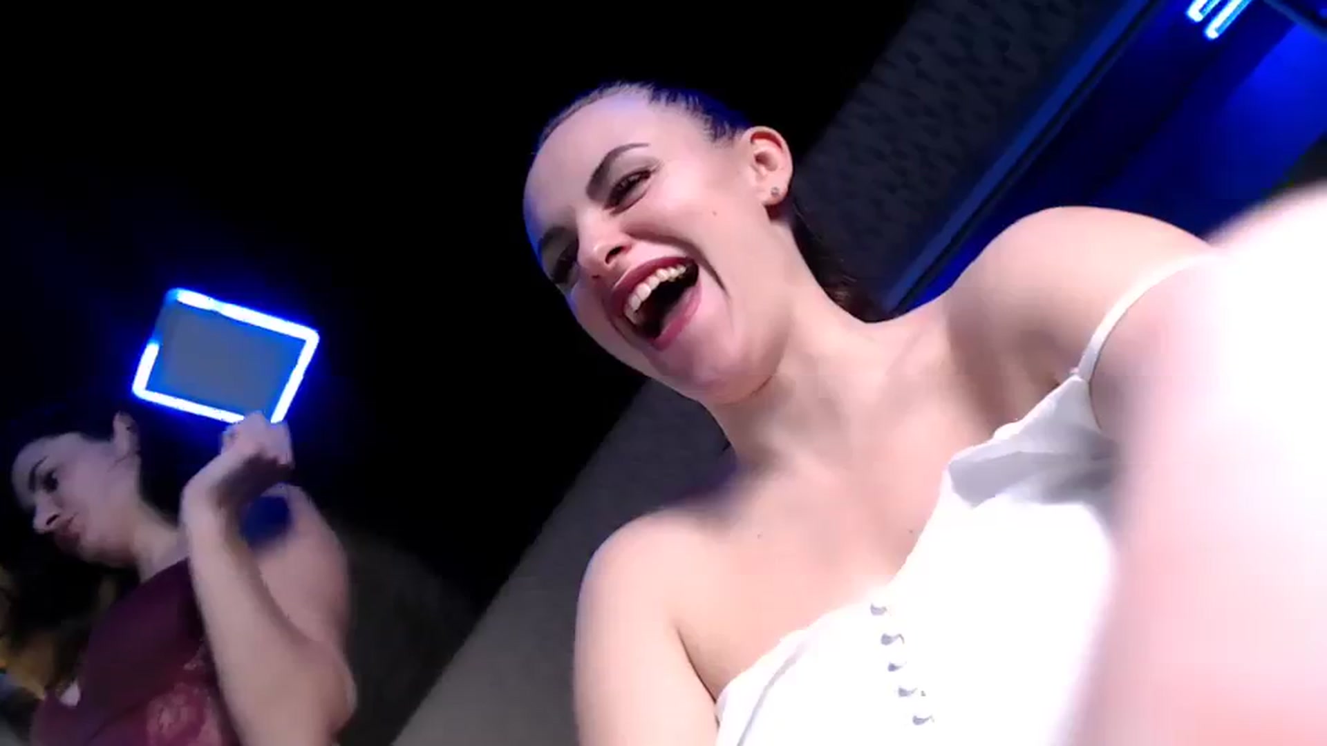 Gallery image thumbnail from CandyBunie's myfreecams stream on, 11/28/2023, 05:28 image 17 of 20