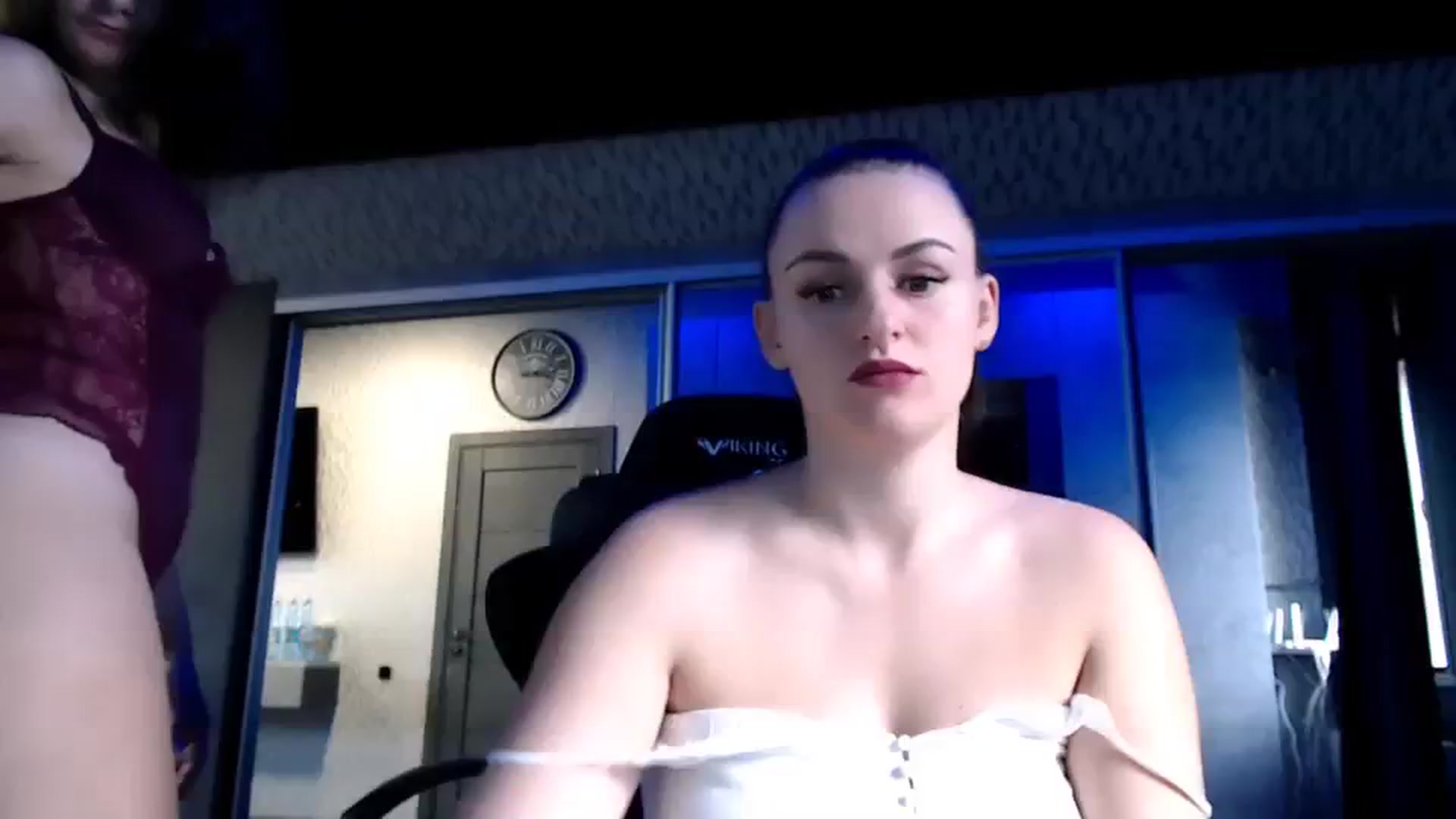 Gallery image thumbnail from CandyBunie's myfreecams stream on, 11/28/2023, 05:28 image 16 of 20