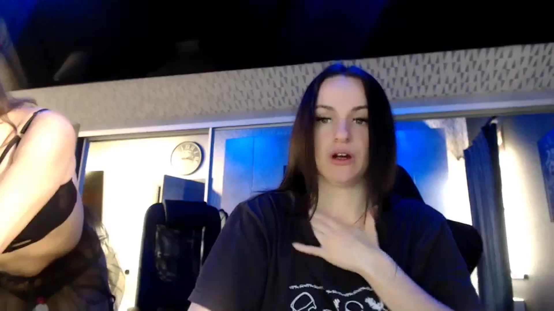 Gallery image thumbnail from CandyBunie's myfreecams stream on, 11/29/2023, 04:56 image 6 of 20