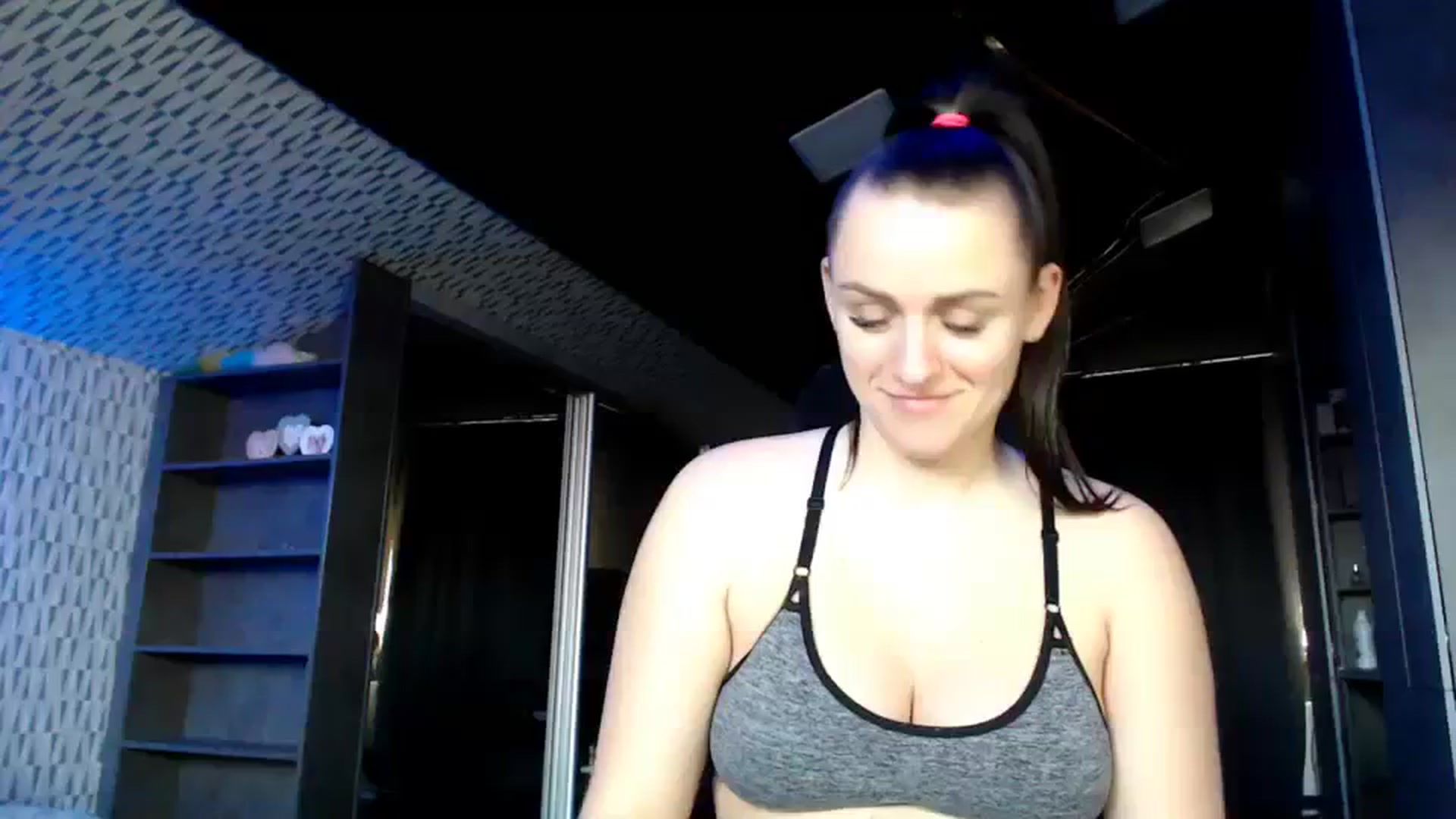 Gallery image thumbnail from CandyBunie's myfreecams stream on, 12/04/2023, 05:08 image 1 of 20
