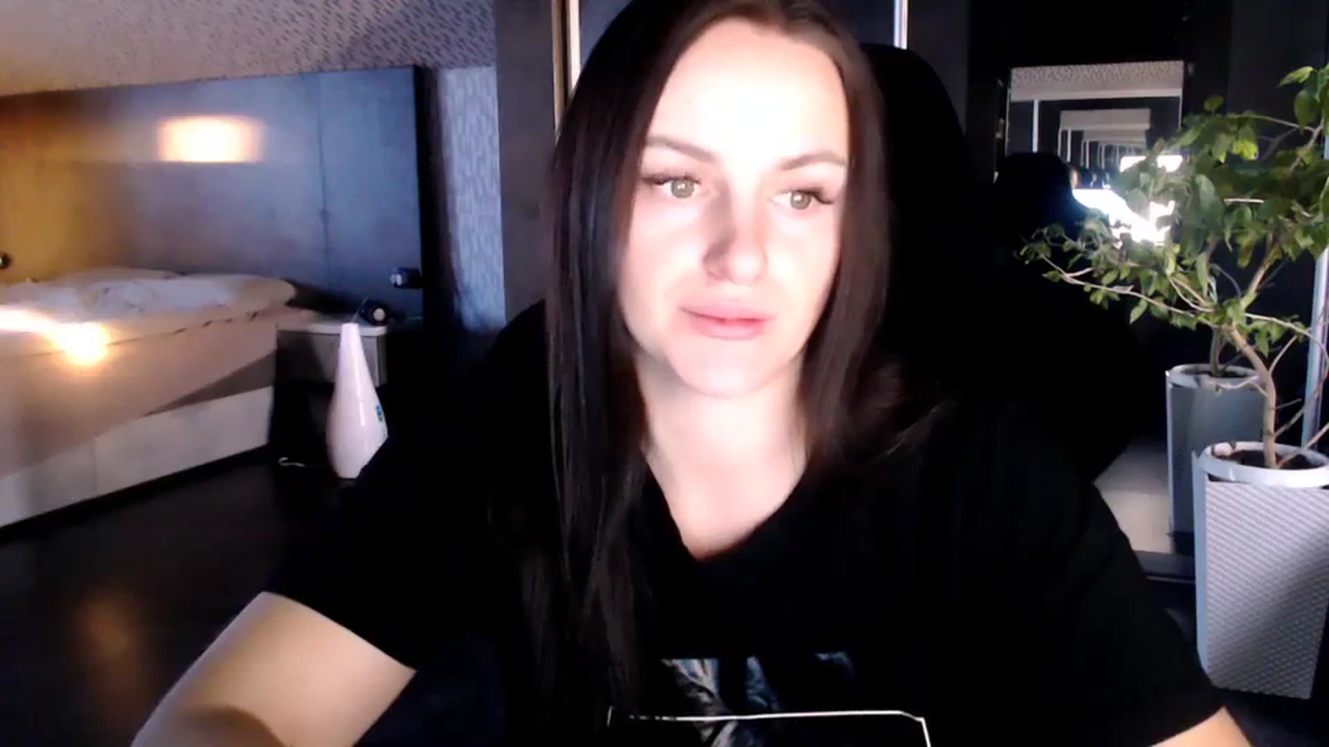 Gallery image thumbnail from CandyBunie's myfreecams stream on, 12/15/2023, 03:43 image 9 of 20
