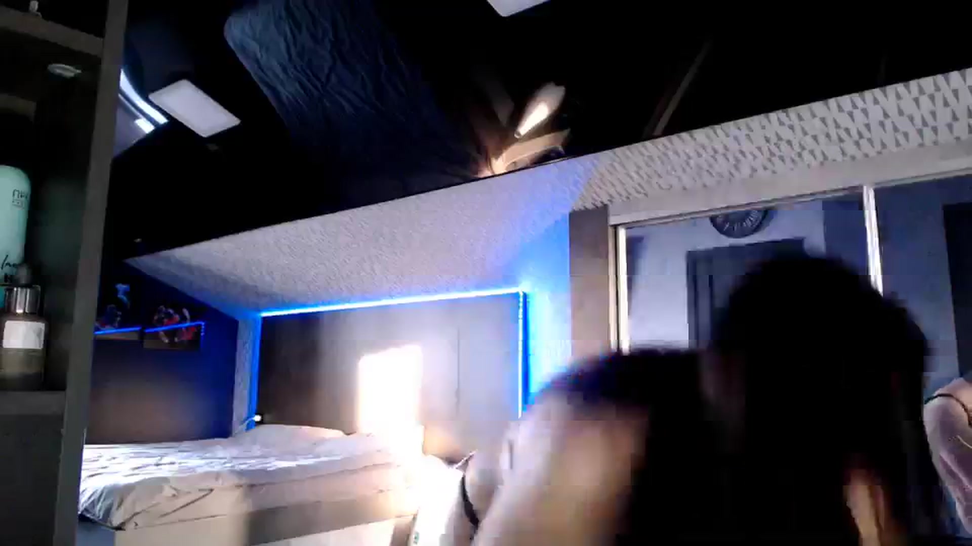 Gallery image thumbnail from CandyBunie's myfreecams stream on, 12/21/2023, 04:27 image 17 of 20