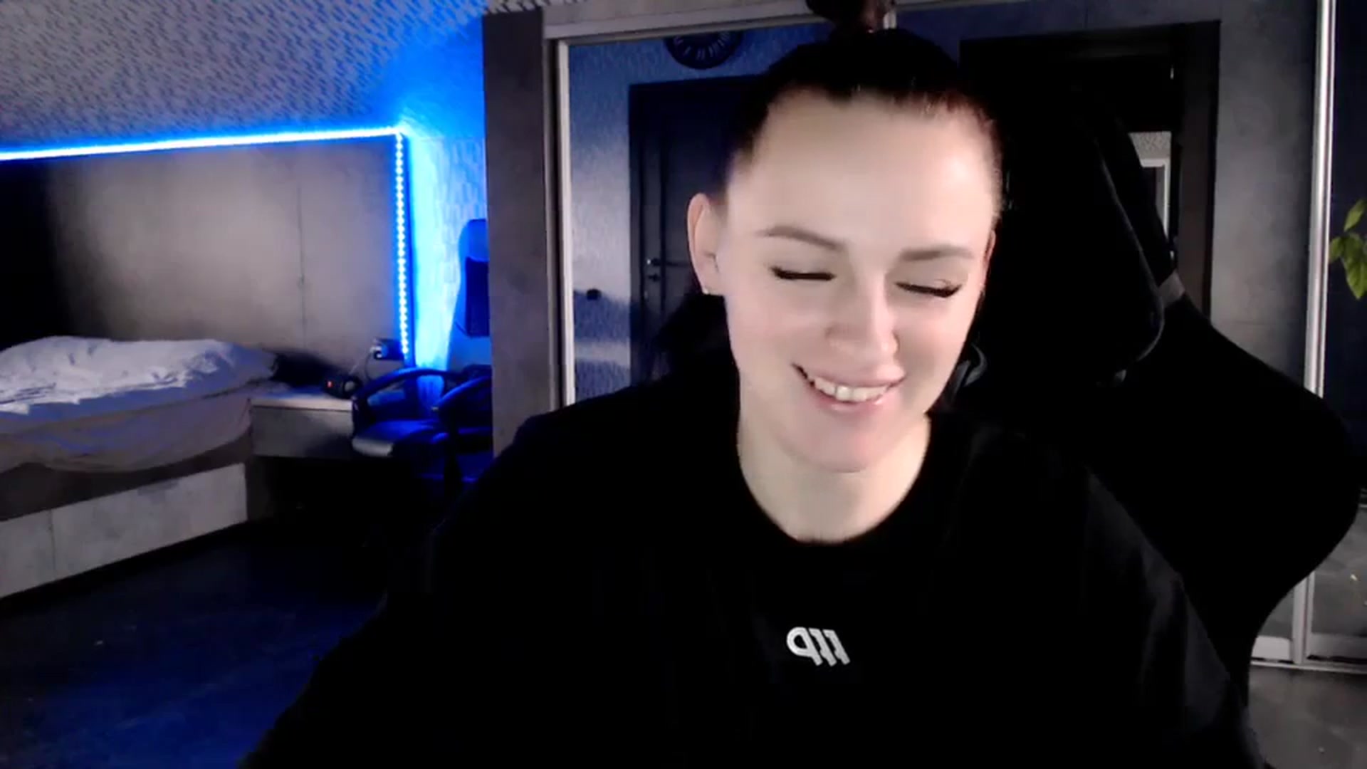 Gallery image thumbnail from CandyBunie's myfreecams stream on, 12/23/2023, 05:06 image 2 of 20