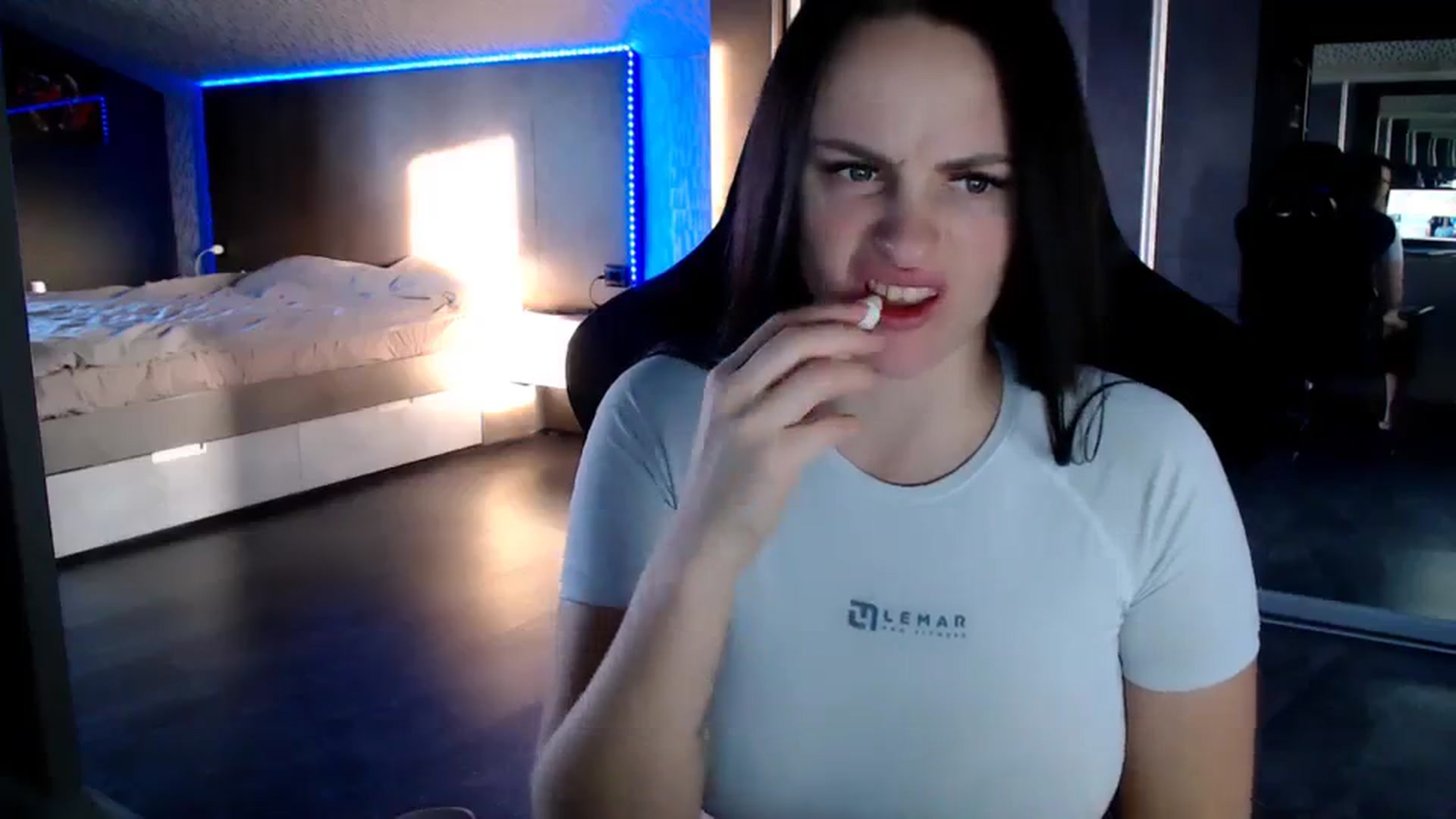 Gallery image thumbnail from CandyBunie's myfreecams stream on, 12/27/2023, 04:36 image 19 of 20