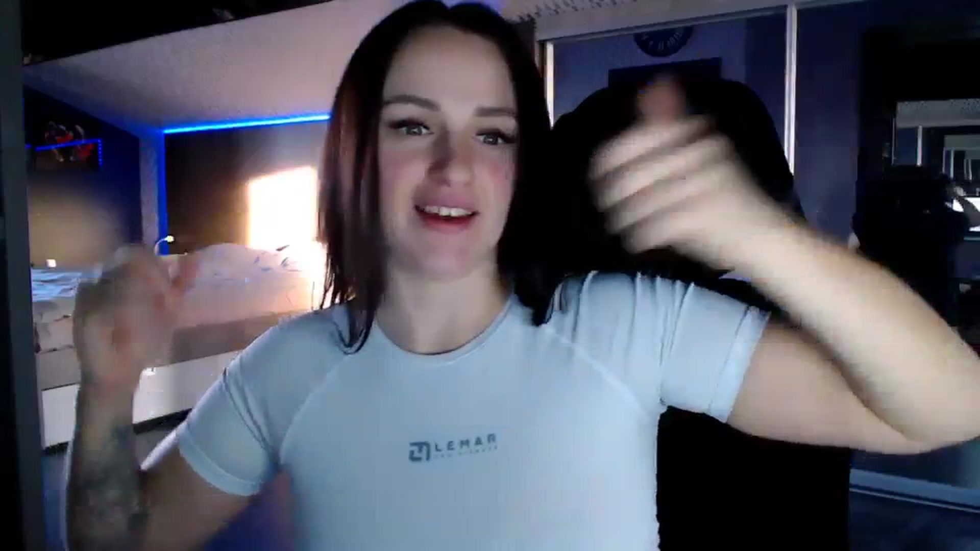 Gallery image thumbnail from CandyBunie's myfreecams stream on, 12/27/2023, 04:36 image 15 of 20